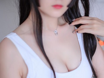 Coser青春美女Akisoso秋楚楚死库水主题私人性感白色死库水配白丝袜迷人骚扰写真40P