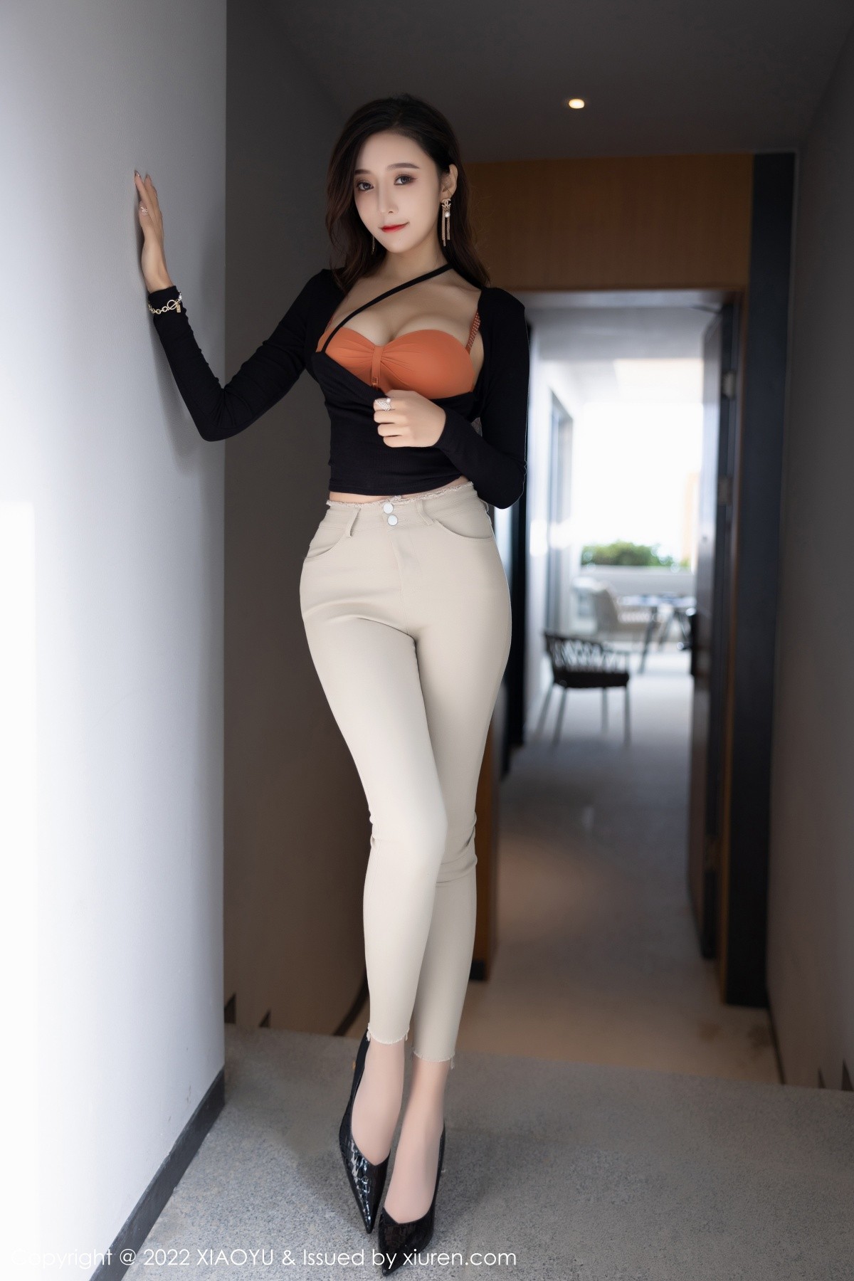 xgyw.top_[XiaoYu画语界]Vol.762_女神王馨瑶yanni惠州旅拍户外半脱露橙色内衣原色丝袜诱惑写真63P
