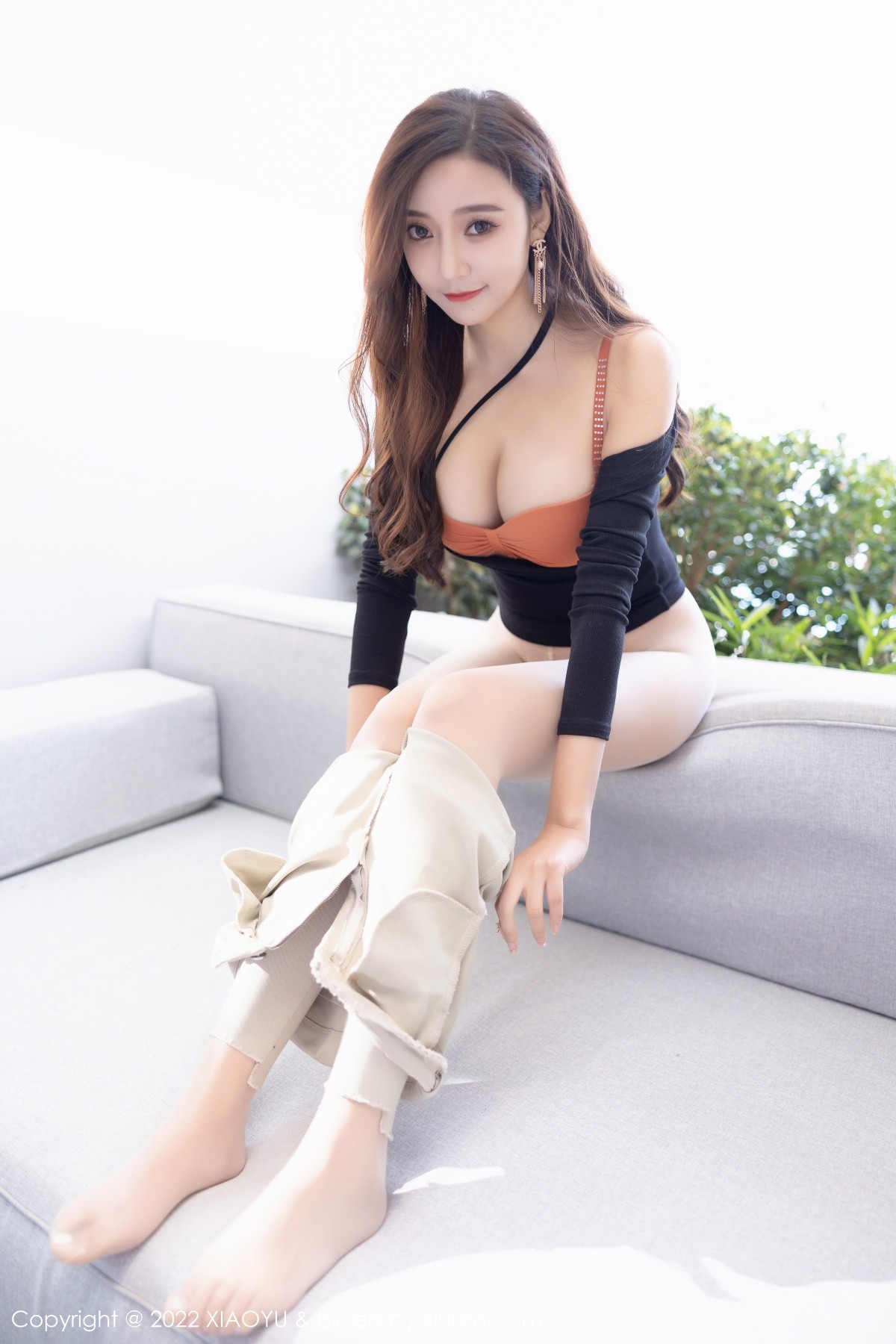 xgyw.top_[XiaoYu画语界]Vol.762_女神王馨瑶yanni惠州旅拍户外半脱露橙色内衣原色丝袜诱惑写真63P