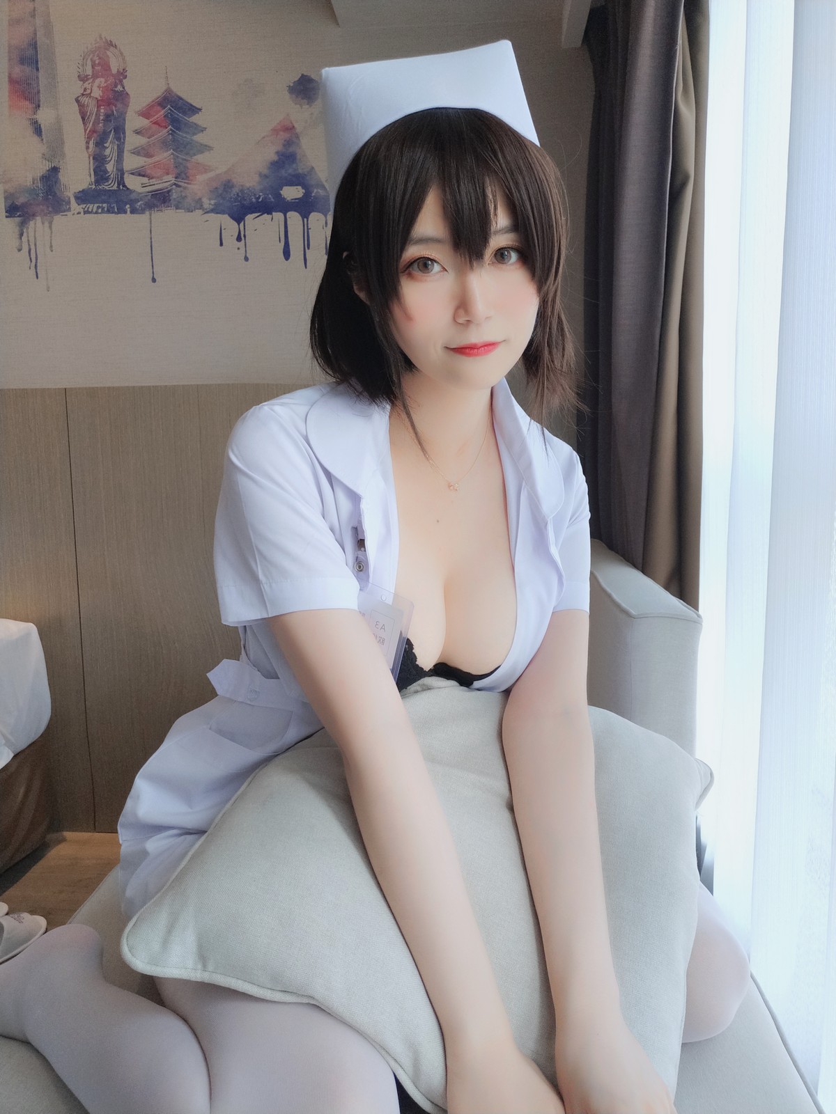 xgyw.top_Coser小姐姐白银81短发小护士主题私房性感黑色内衣配白丝裤袜迷人诱惑写真37P