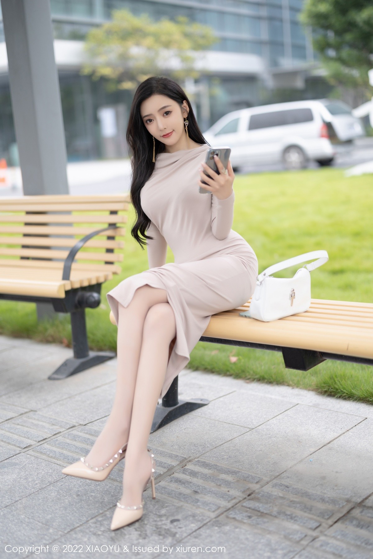 xgyw.top_[XiaoYu画语界]Vol.764_女神王馨瑶yanni都市丽人装脱连衣裙露黑色内衣撩人诱惑写真102P