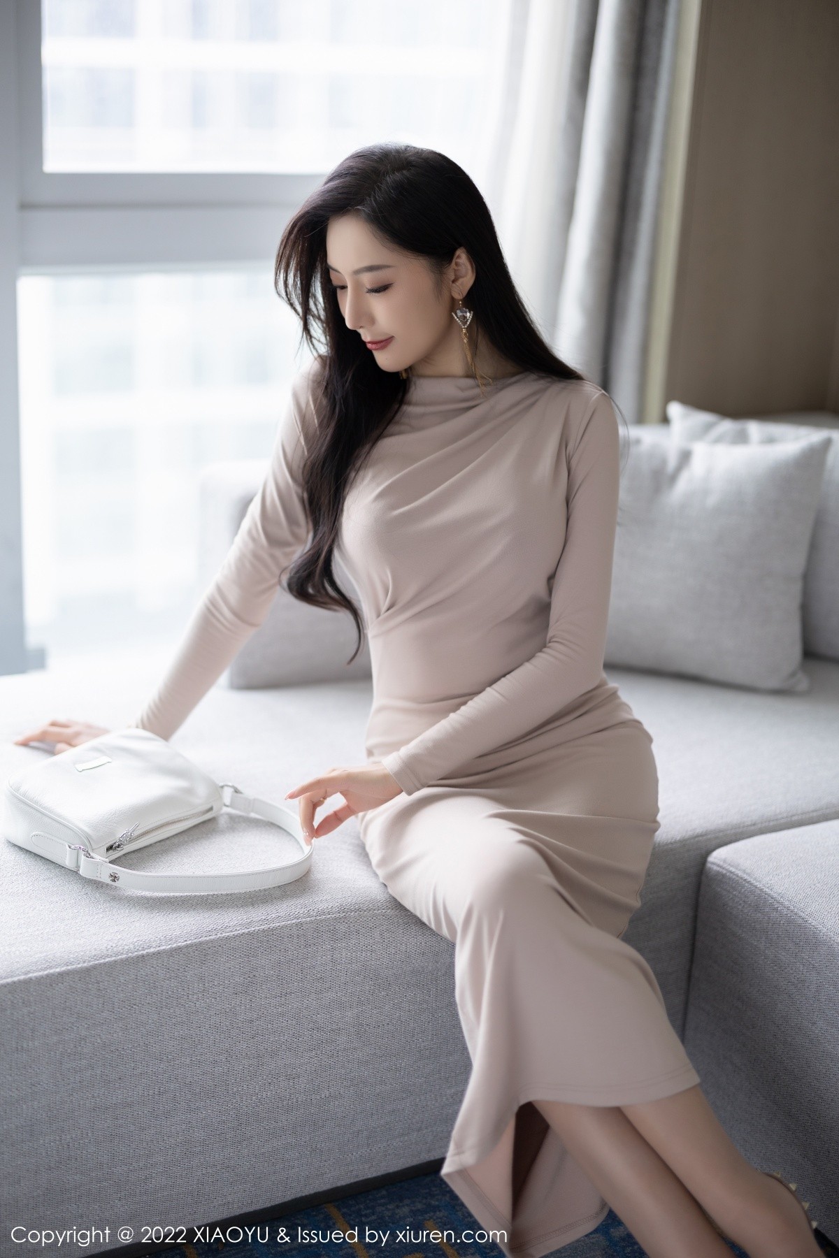 xgyw.top_[XiaoYu画语界]Vol.764_女神王馨瑶yanni都市丽人装脱连衣裙露黑色内衣撩人诱惑写真102P