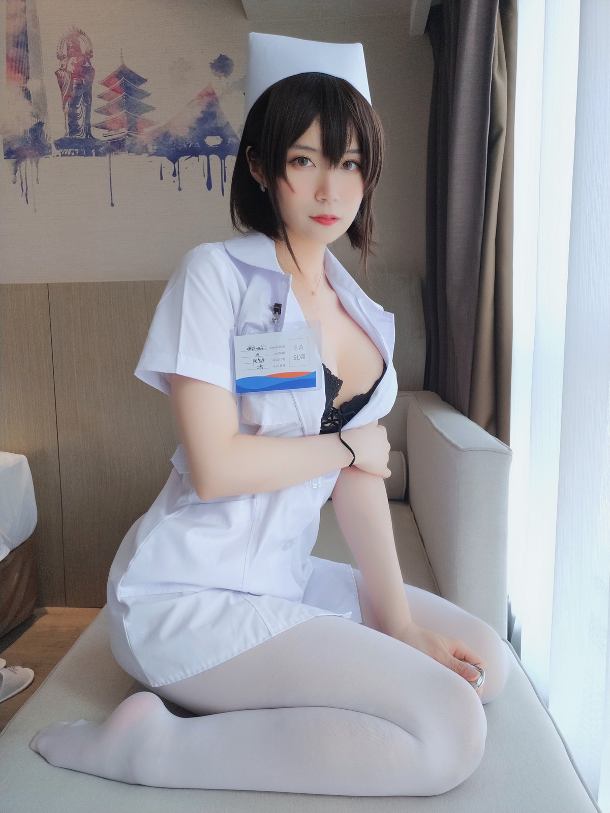 xgyw.top_Coser小姐姐白银81短发小护士主题私房性感黑色内衣配白丝裤袜迷人诱惑写真37P