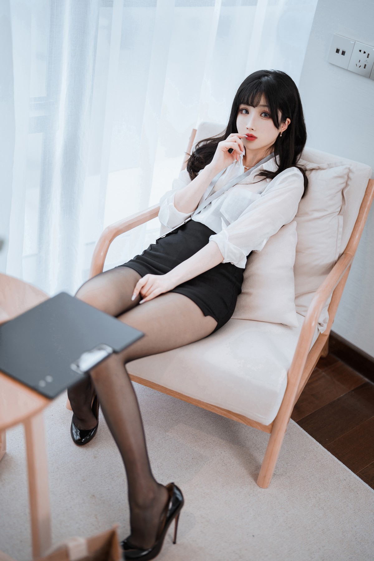 xgyw.top_网络美女rioko凉凉子&面饼仙儿双人黑丝主题私房OL制服下超薄黑丝秀美腿诱惑写真91P