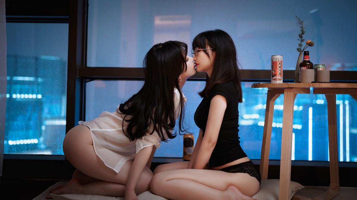 xgyw.top_网络美女rioko凉凉子&面饼仙儿双人黑丝主题私房OL制服下超薄黑丝秀美腿诱惑写真91P