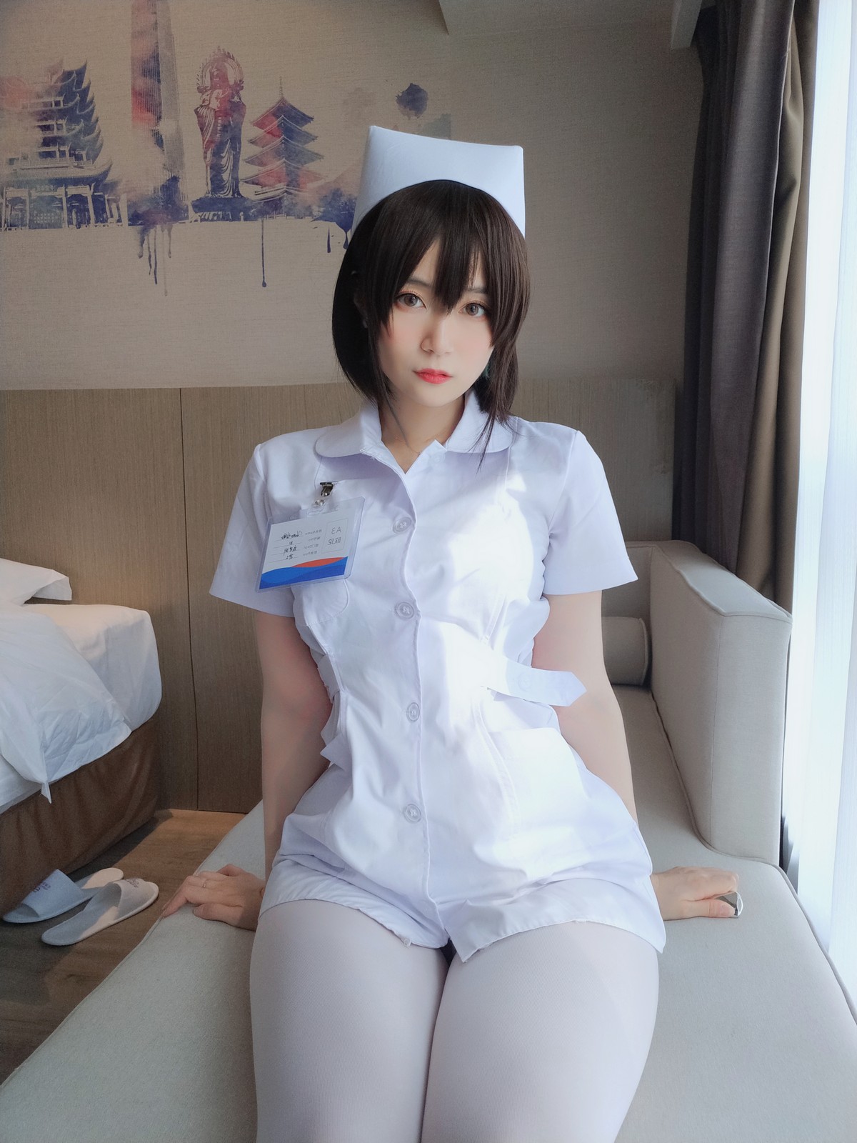 xgyw.top_Coser小姐姐白银81短发小护士主题私房性感黑色内衣配白丝裤袜迷人诱惑写真37P