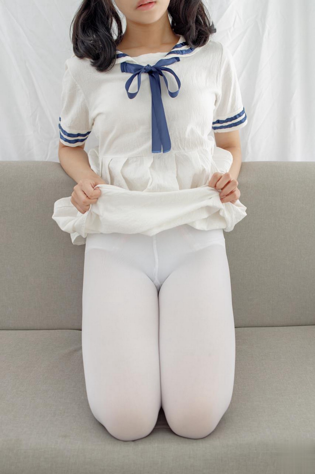 xgyw.top_萝莉写真机构森萝财团小香主题私房校服短裙下超薄白丝裤袜秀美腿性感写真122P