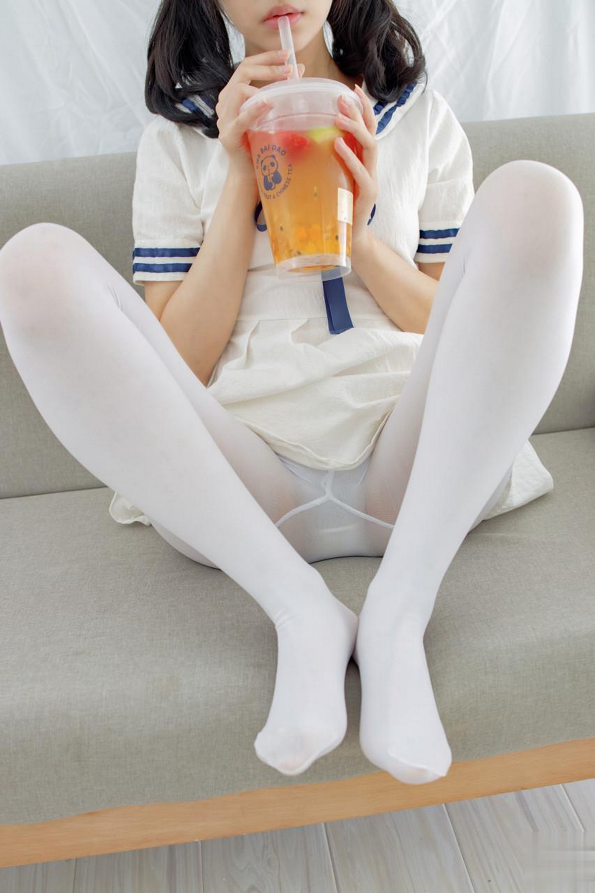 xgyw.top_萝莉写真机构森萝财团小香主题私房校服短裙下超薄白丝裤袜秀美腿性感写真122P