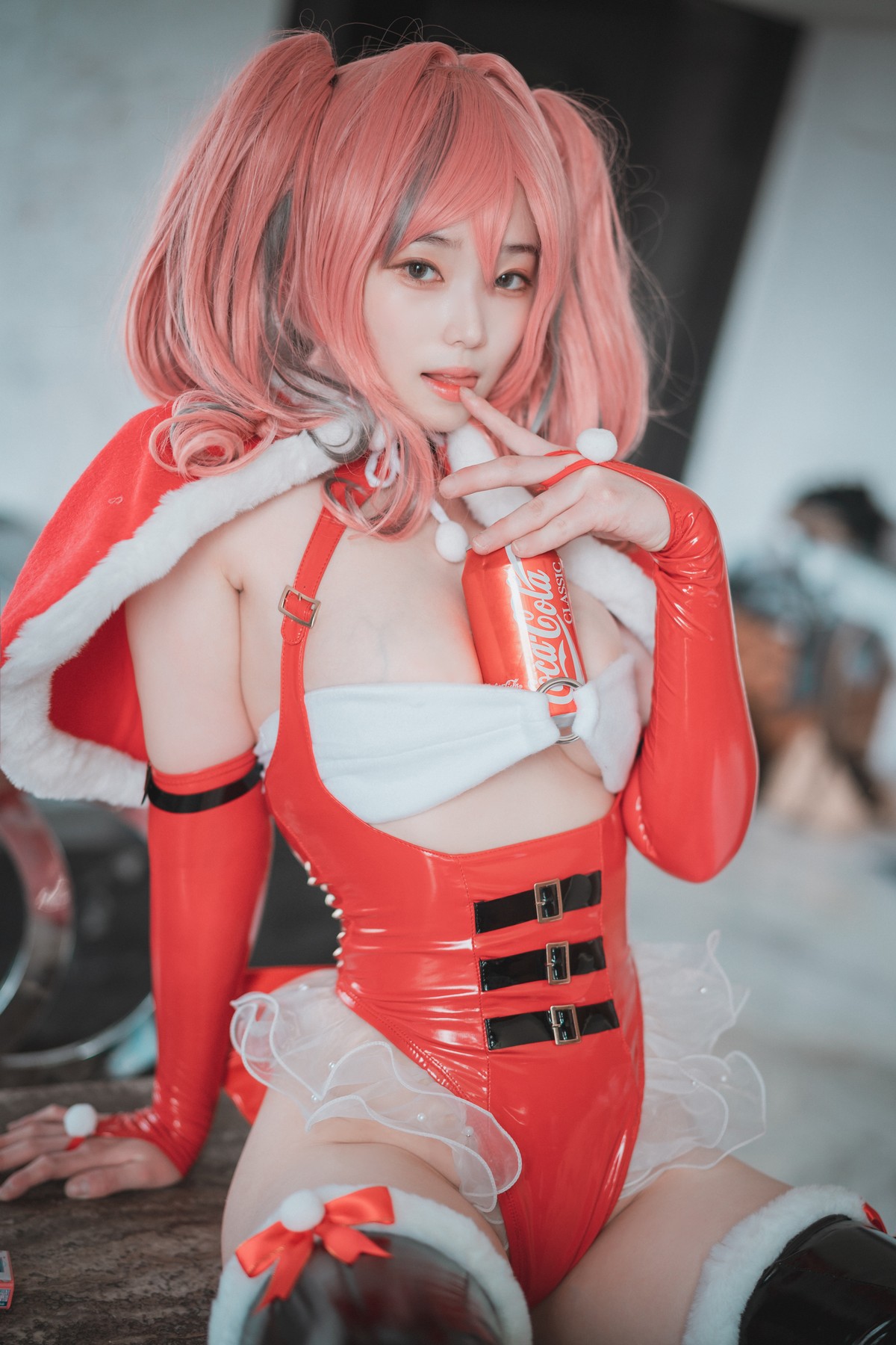 xgyw.top_[DJAWA]No.004_韩国美女Bambi_Santa Girl in the Summer主题皮质服饰完美诱惑写真68P