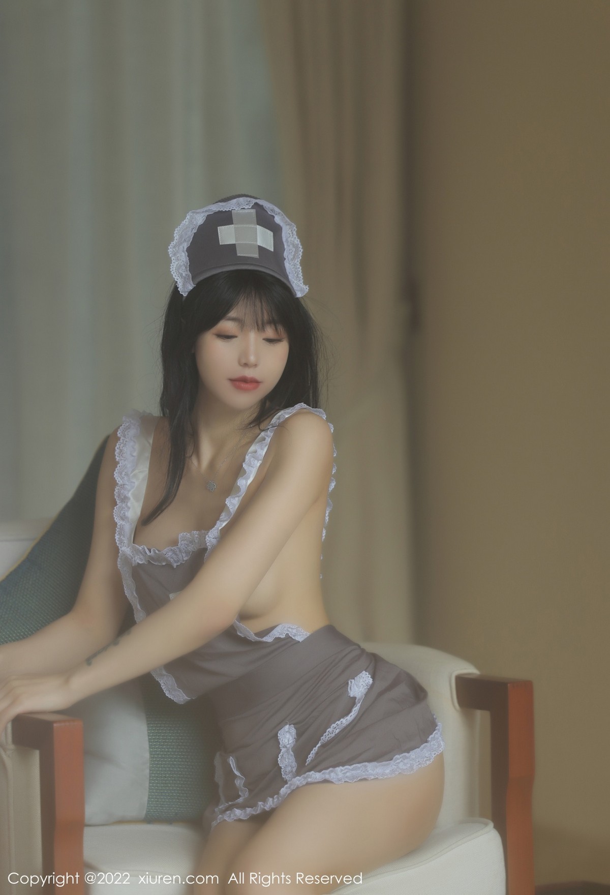 xgyw.top_XiuRen第4924期_模特佘贝拉bella海南岛旅拍私房脱灰色女仆装秀完美身材诱惑写真76P