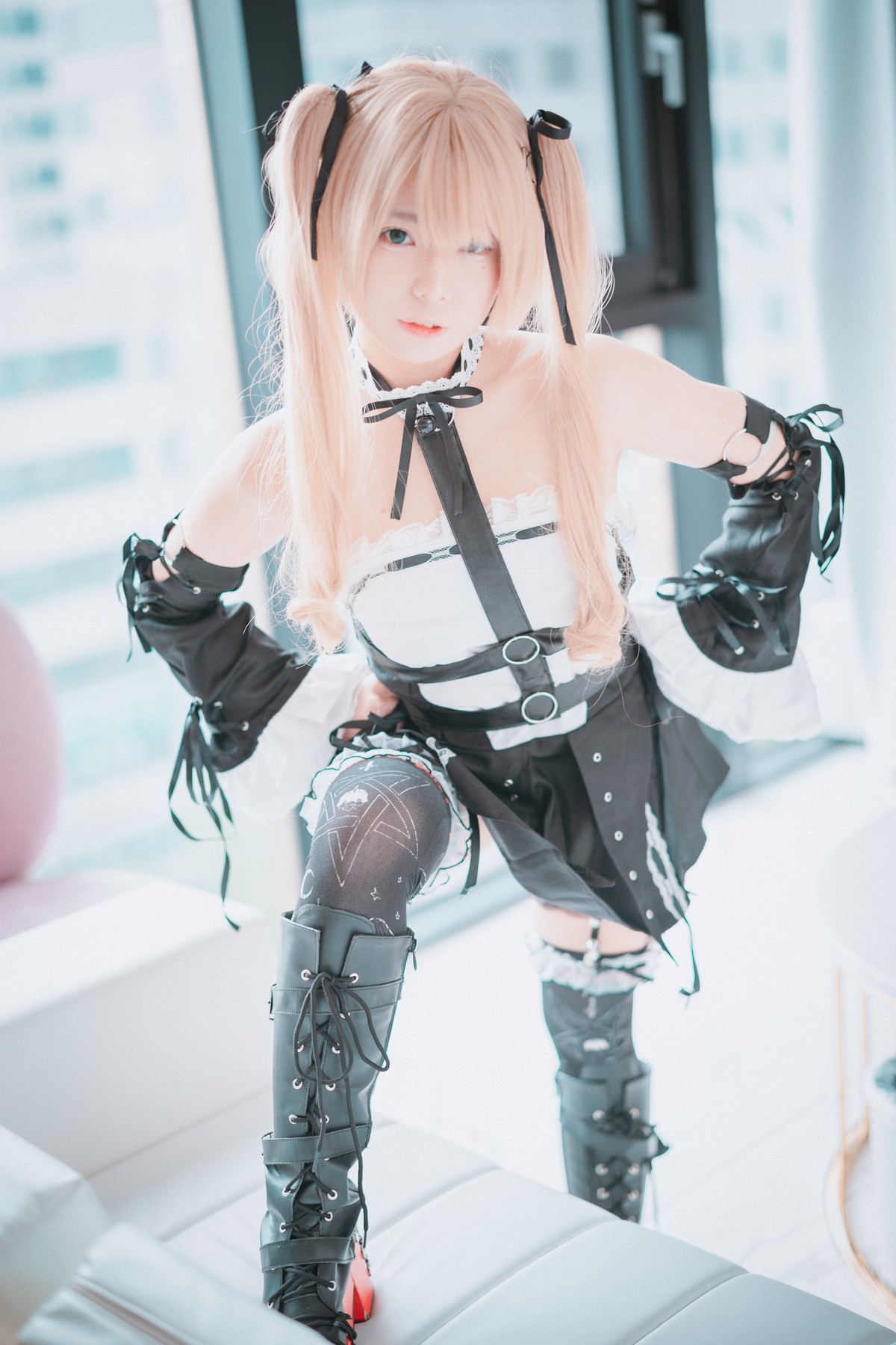 xgyw.top_[DJAWA]No.007_模特Maruemon_Blooming Blood Rose主题黑色服饰秀翘臀诱惑写真80P