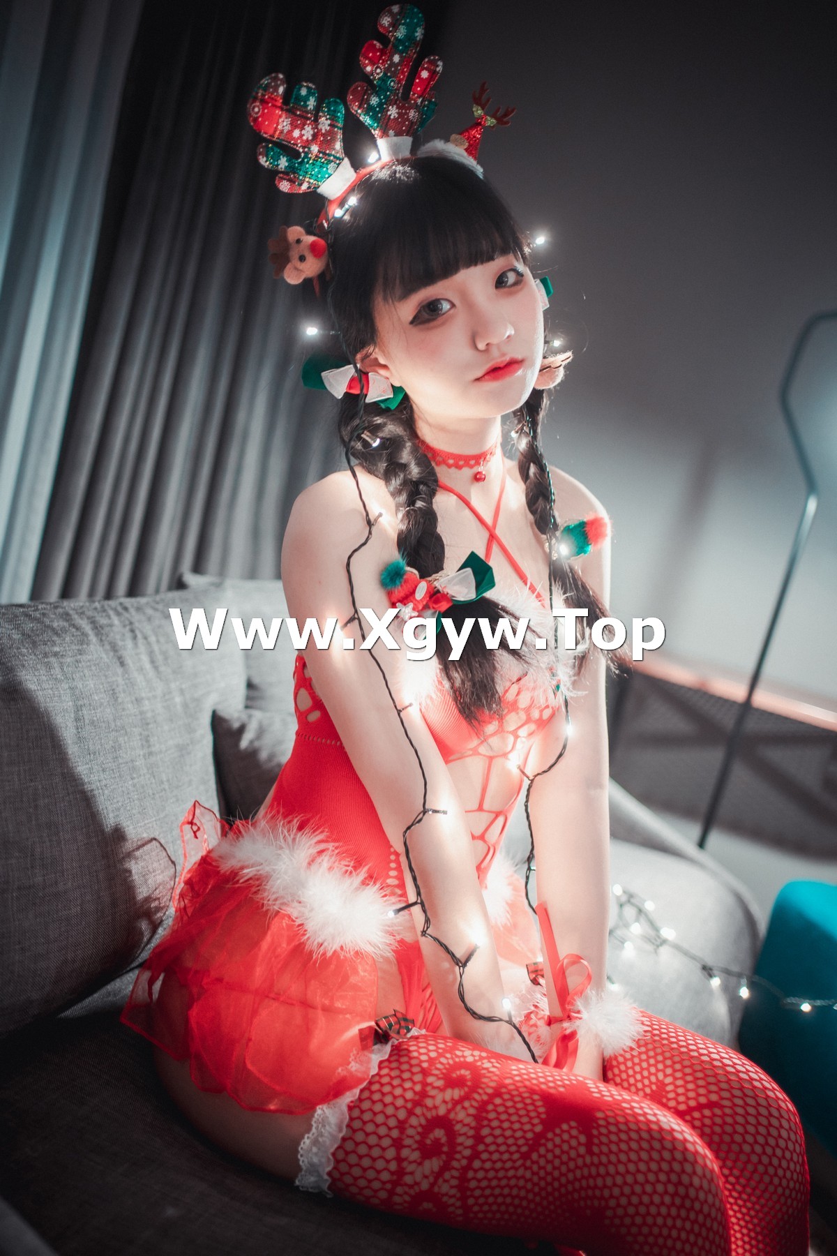 xgyw.top_[DJAWA]No.010_模特ZIA_Christmas Special主题私房红色缕空服饰惹火诱惑写真83P