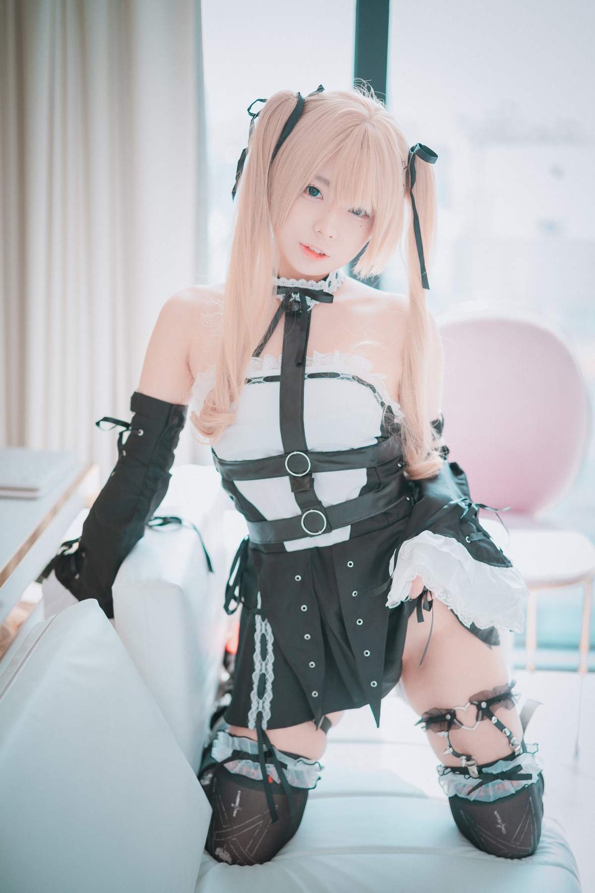 xgyw.top_[DJAWA]No.007_模特Maruemon_Blooming Blood Rose主题黑色服饰秀翘臀诱惑写真80P