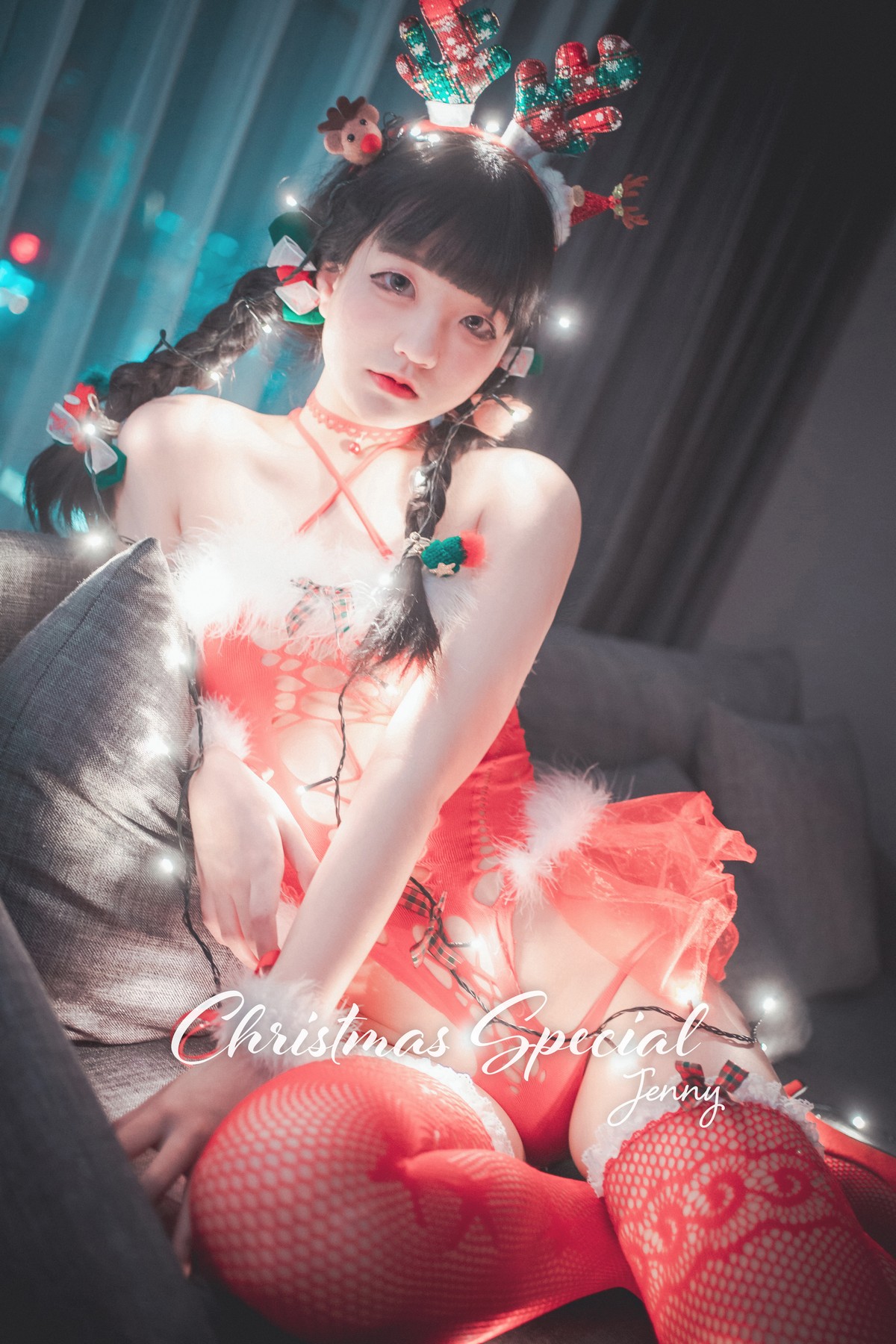 xgyw.top_[DJAWA]No.010_模特ZIA_Christmas Special主题私房红色缕空服饰惹火诱惑写真83P