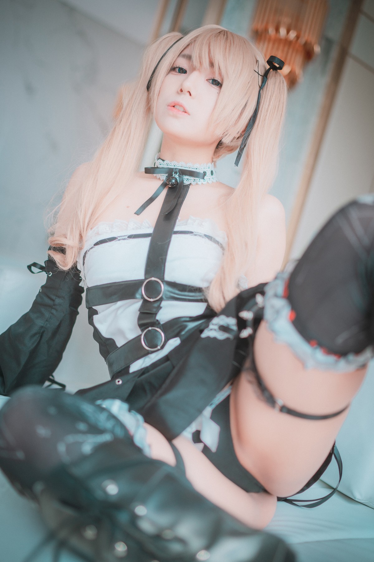 xgyw.top_[DJAWA]No.007_模特Maruemon_Blooming Blood Rose主题黑色服饰秀翘臀诱惑写真80P