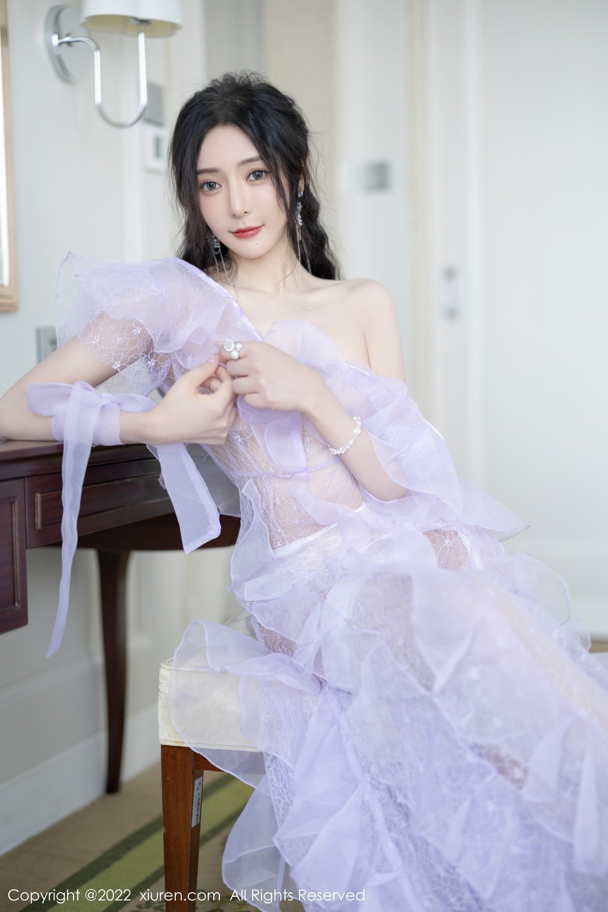xgyw.top_XiuRen第4949期_女神王馨瑶yanni厦门旅拍浅紫色薄纱透视裙秀完美身材诱惑写真101P