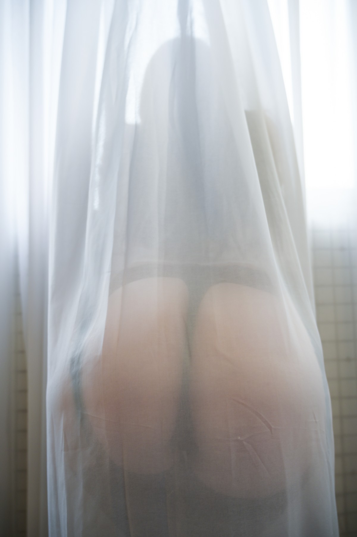 xgyw.top_Coser美女鹿野希黑丝OL主题私房性感白衬衣配黑色蕾丝吊袜秀丰乳肥臀诱惑写真73P