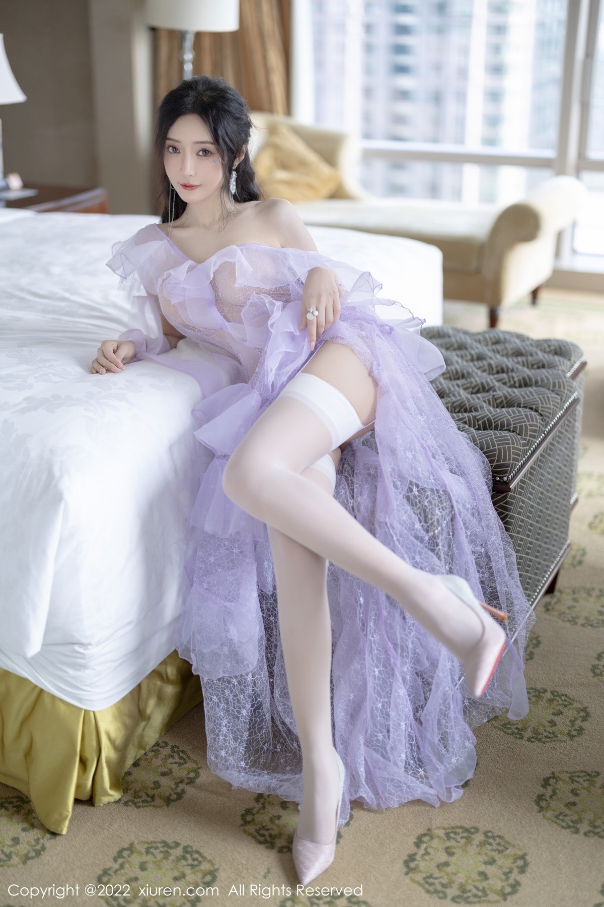 xgyw.top_XiuRen第4949期_女神王馨瑶yanni厦门旅拍浅紫色薄纱透视裙秀完美身材诱惑写真101P