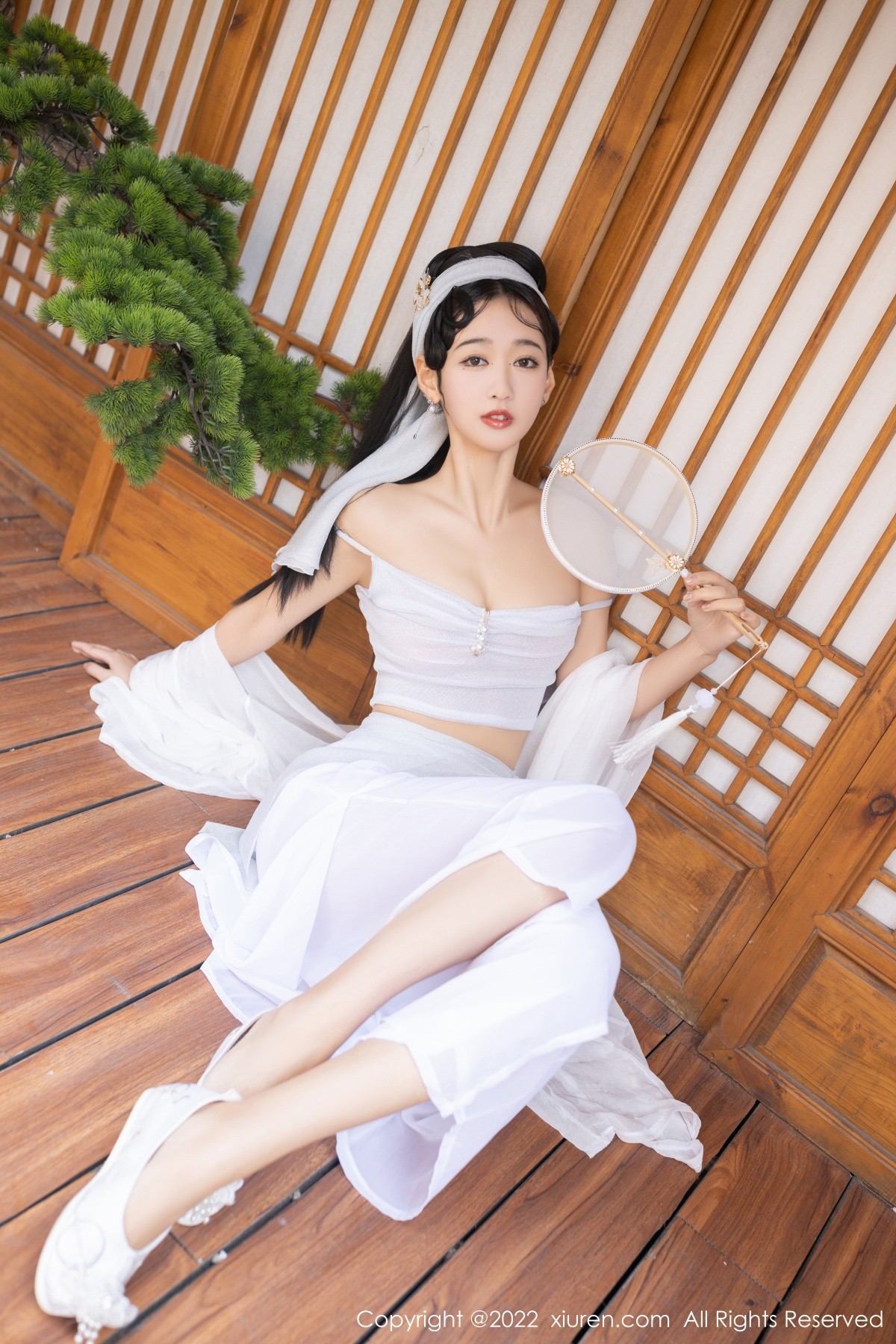xgyw.top_XiuRen第4952期_模特唐安琪＆陆萱萱古装合拍主题性感内衣配无内肉丝诱惑写真92P