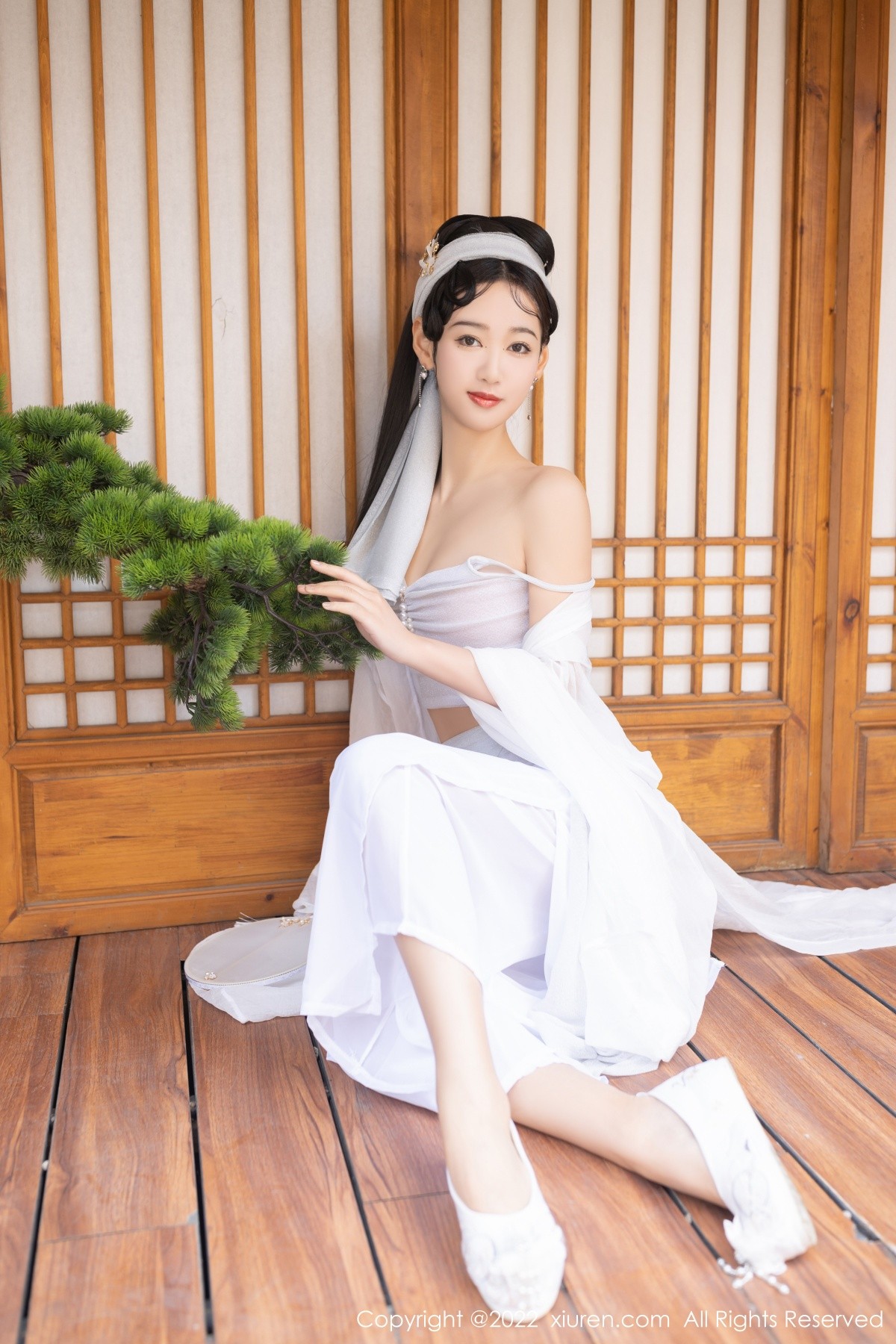 xgyw.top_XiuRen第4952期_模特唐安琪＆陆萱萱古装合拍主题性感内衣配无内肉丝诱惑写真92P