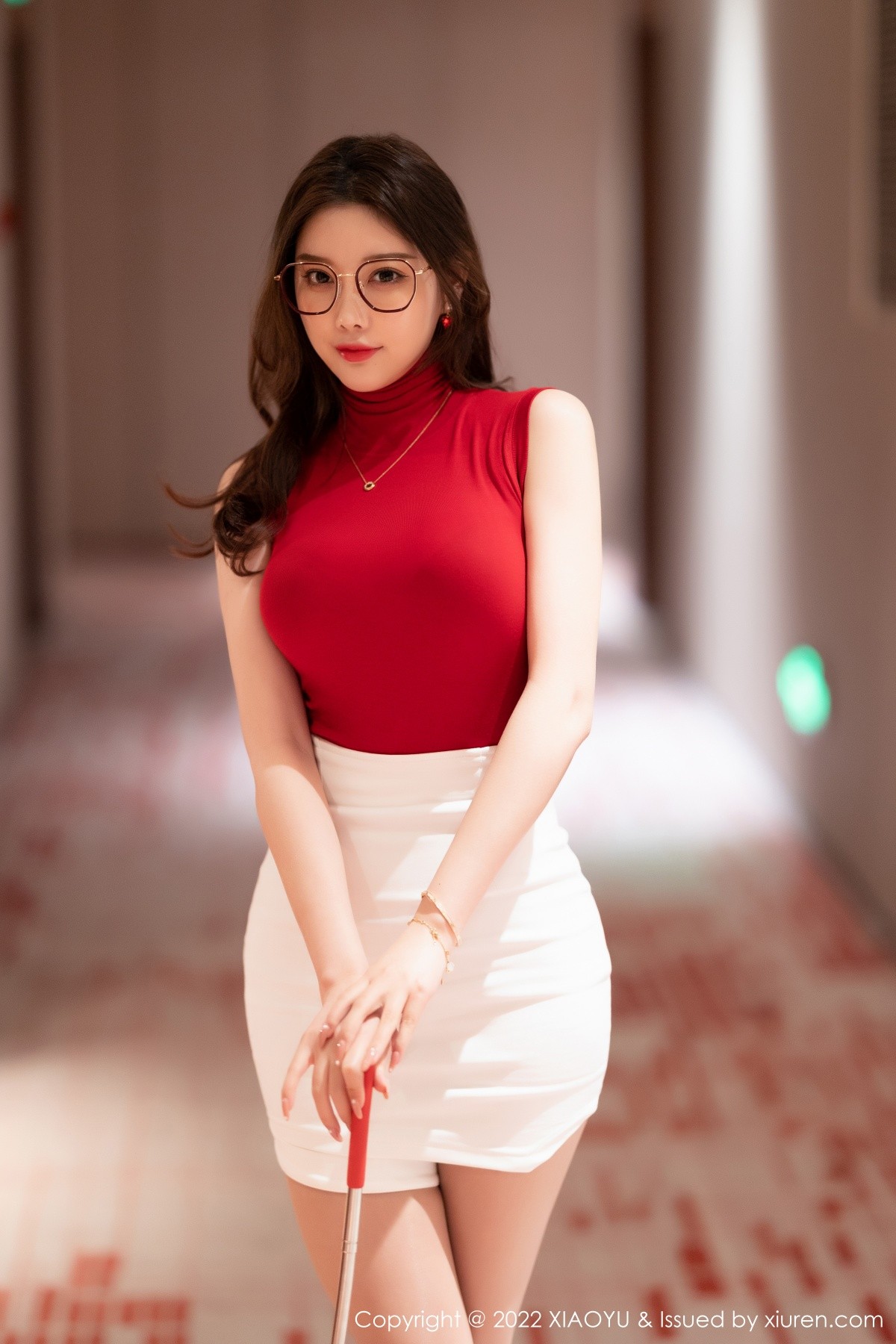 xgyw.top_[XiaoYu画语界]Vol.768_女神杨晨晨Yome惠州旅拍紧身上衣配白短裙秀完美身材诱惑写真72P