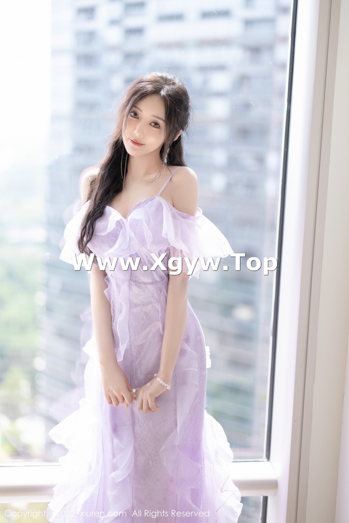 xgyw.top_XiuRen第4949期_女神王馨瑶yanni厦门旅拍浅紫色薄纱透视裙秀完美身材诱惑写真101P