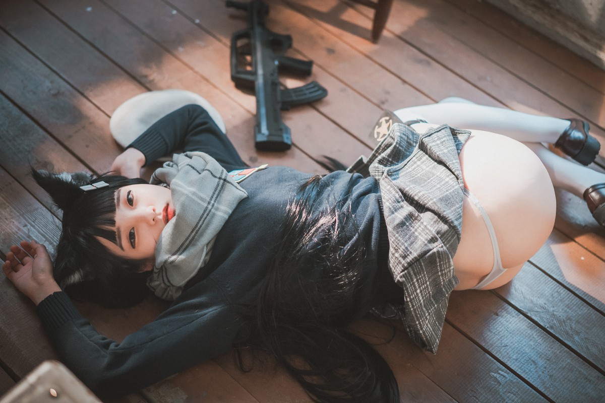 xgyw.top_[DJAWA]No.011_模特Jenny_Type95 Pure White Graduation主题撩百褶裙秀翘臀写真33P