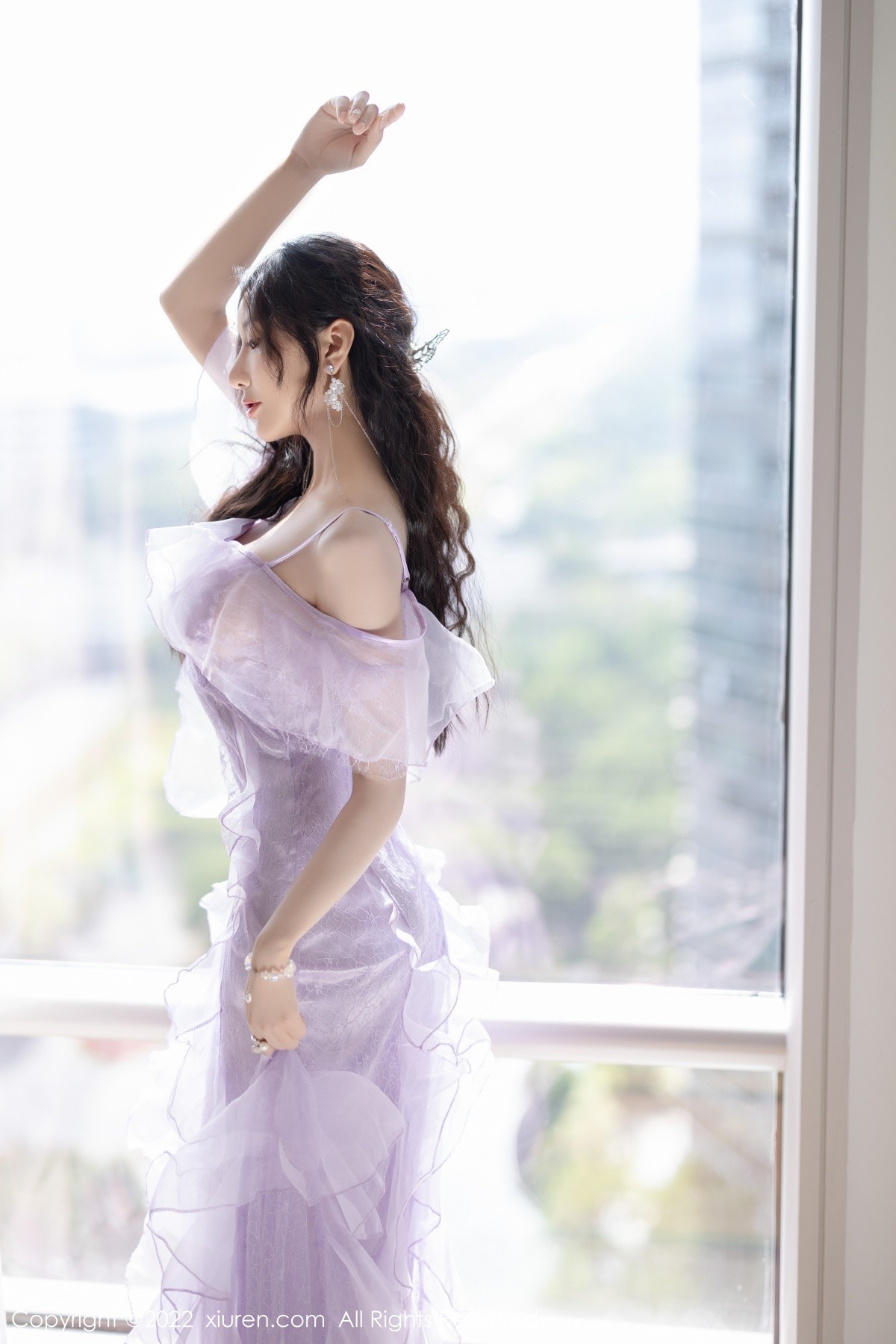 xgyw.top_XiuRen第4949期_女神王馨瑶yanni厦门旅拍浅紫色薄纱透视裙秀完美身材诱惑写真101P