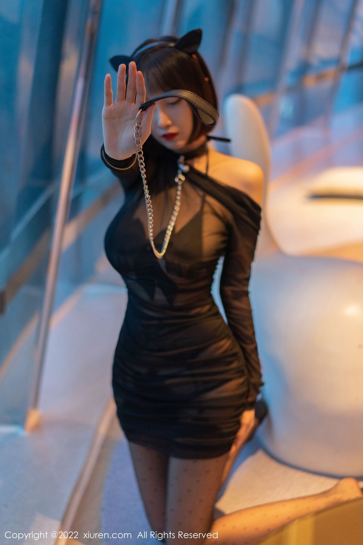 xgyw.top_XiuRen第4956期_模特玥儿玥er大理旅拍黑色轻透服饰露性感黑色内衣诱惑写真58P