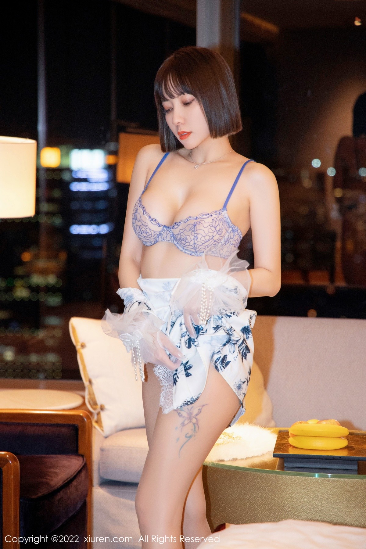 xgyw.top_XiuRen第4955期_御姐果儿Victoria西双版纳旅拍蓝白轻透内衣秀凹凸身材诱惑写真77P