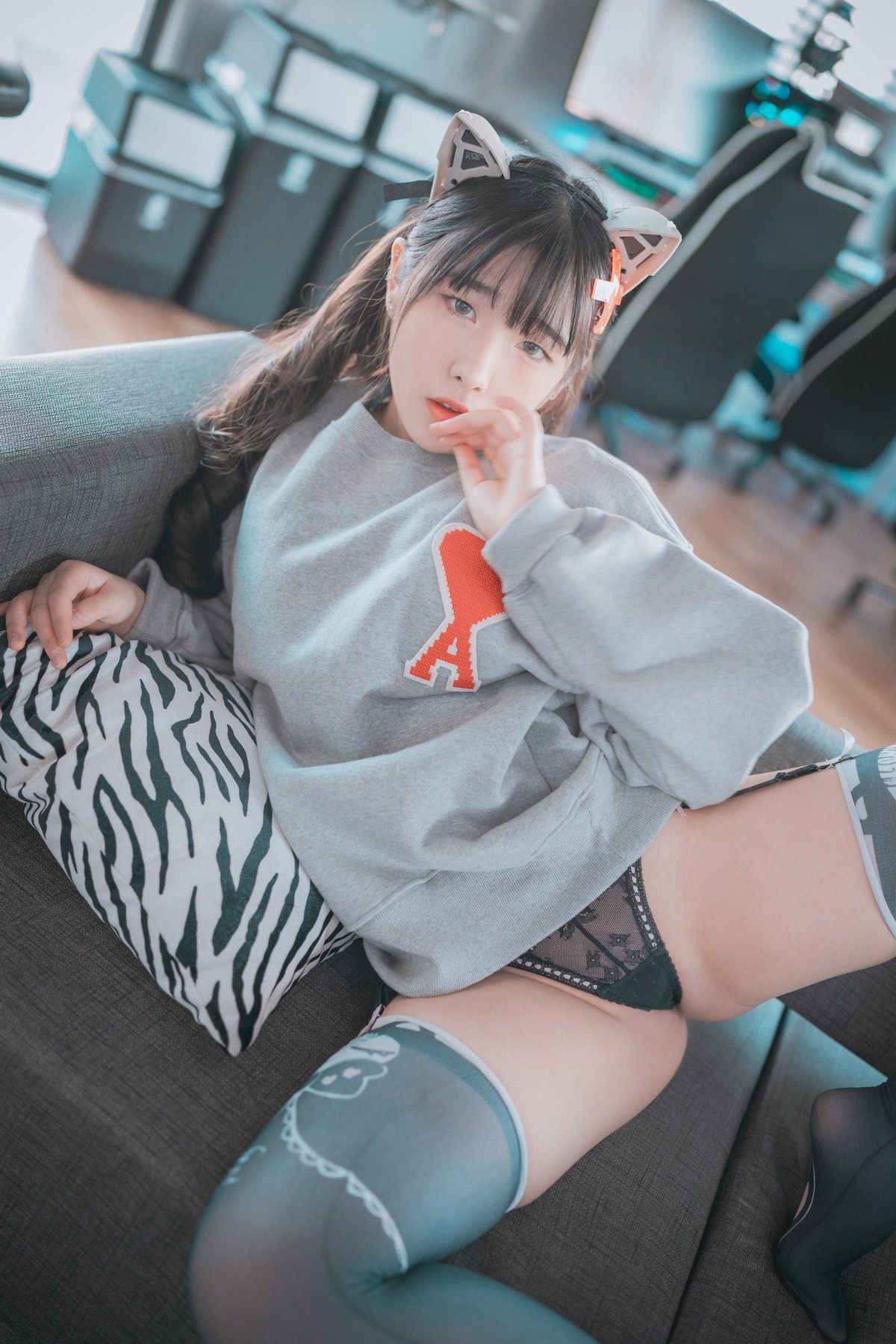 xgyw.top_[DJAWA]No.020_模特Sonson_Plug Me In主题私房性感内衣配黑丝吊袜诱惑写真99P