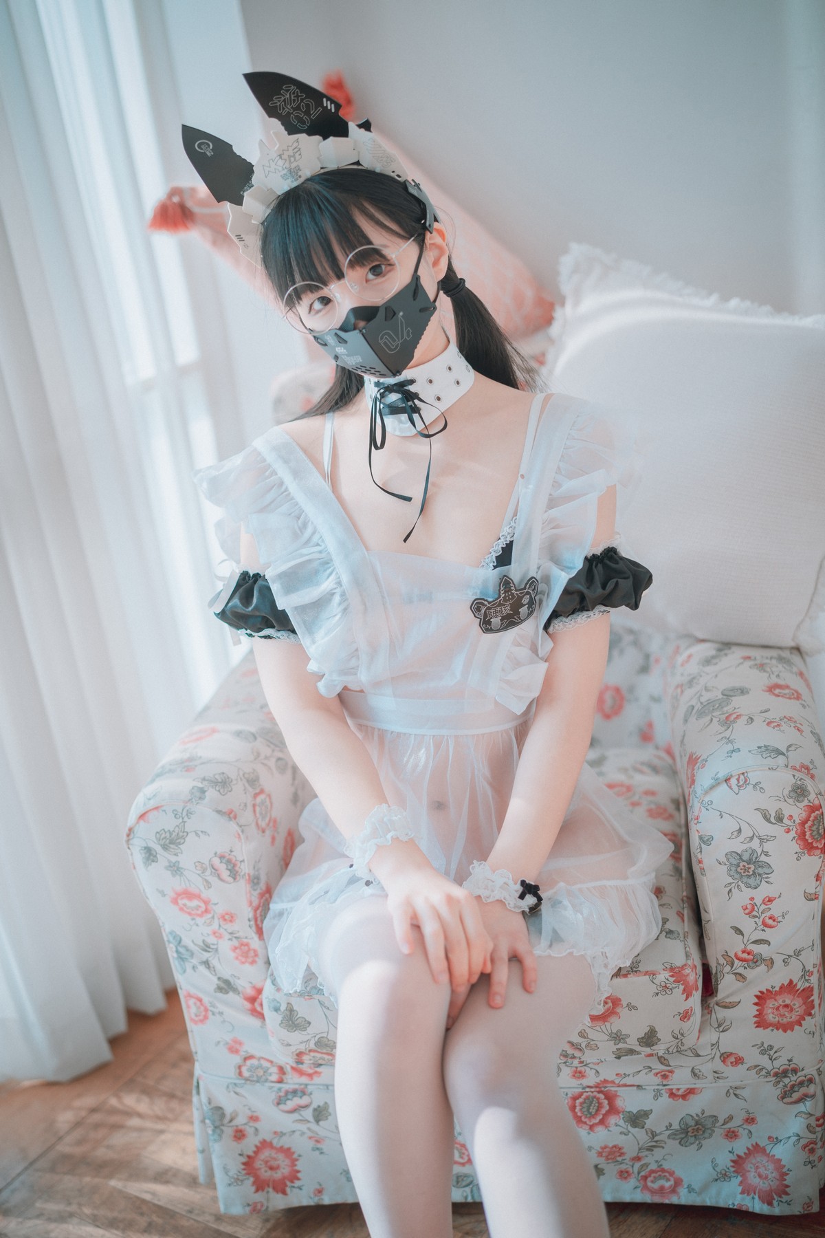 xgyw.top_[DJAWA]No.019_模特Jenny_Maid Mansion主题薄透上衣配白丝袜撩人诱惑写真113P