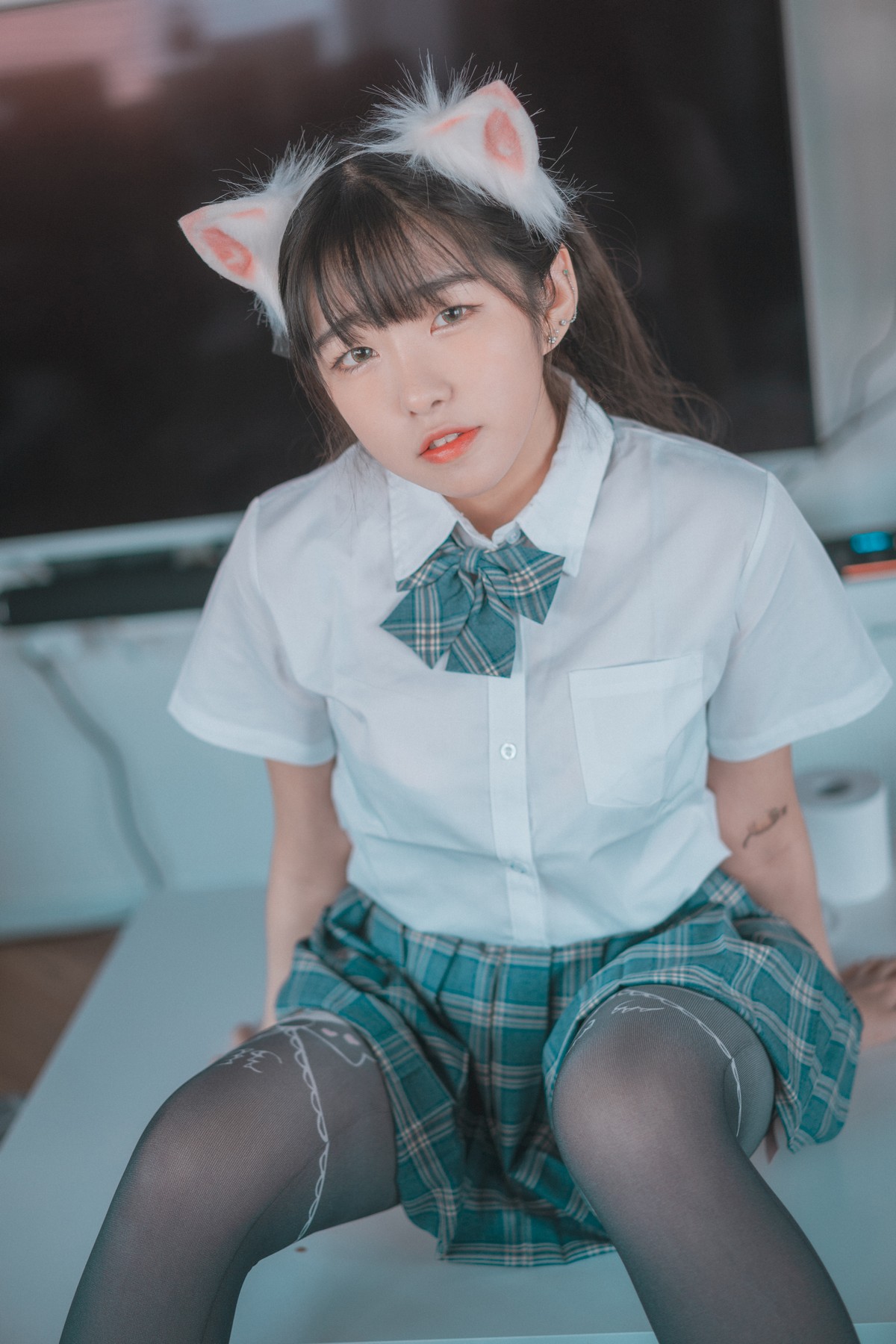xgyw.top_[DJAWA]No.020_模特Sonson_Plug Me In主题私房性感内衣配黑丝吊袜诱惑写真99P