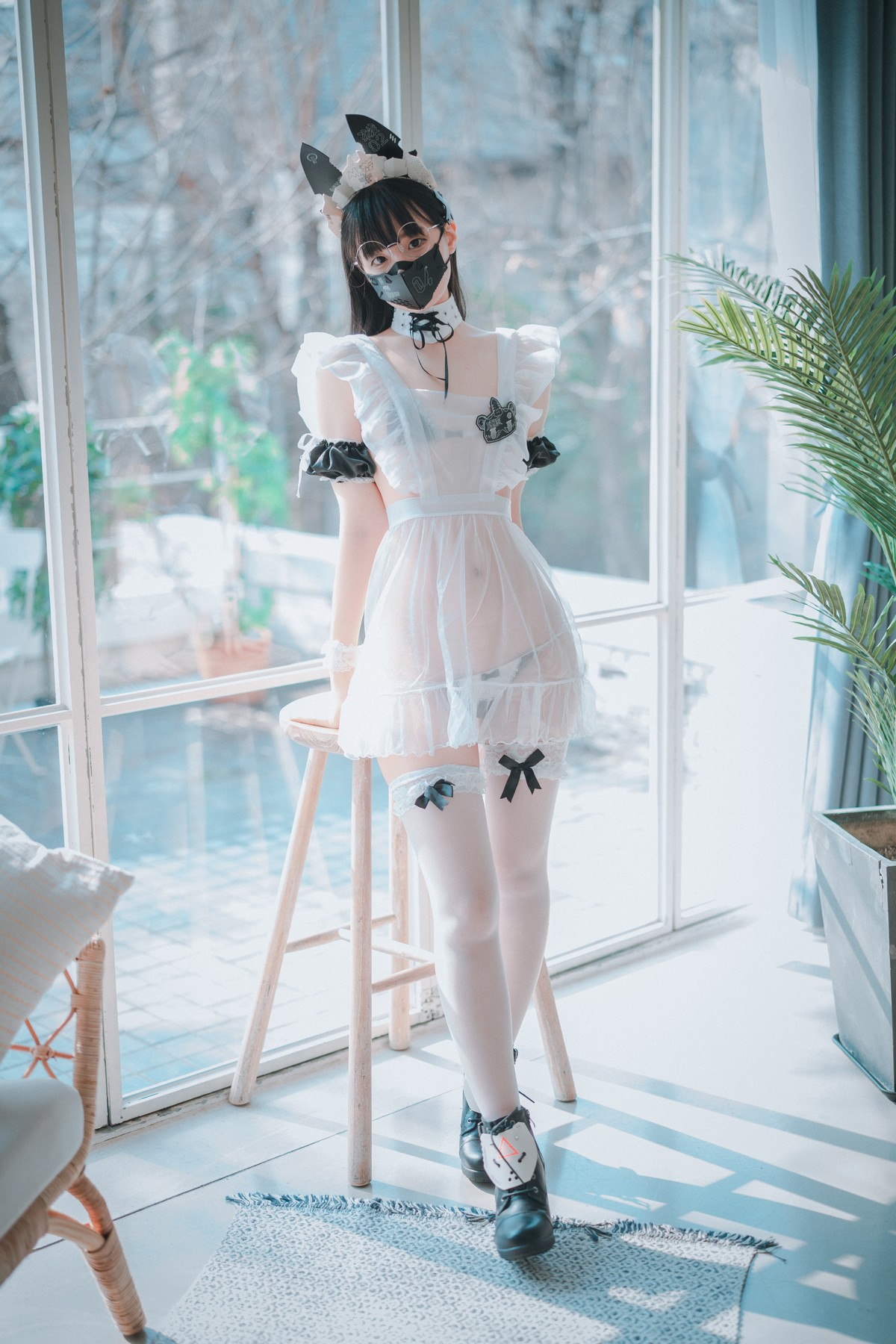 xgyw.top_[DJAWA]No.019_模特Jenny_Maid Mansion主题薄透上衣配白丝袜撩人诱惑写真113P