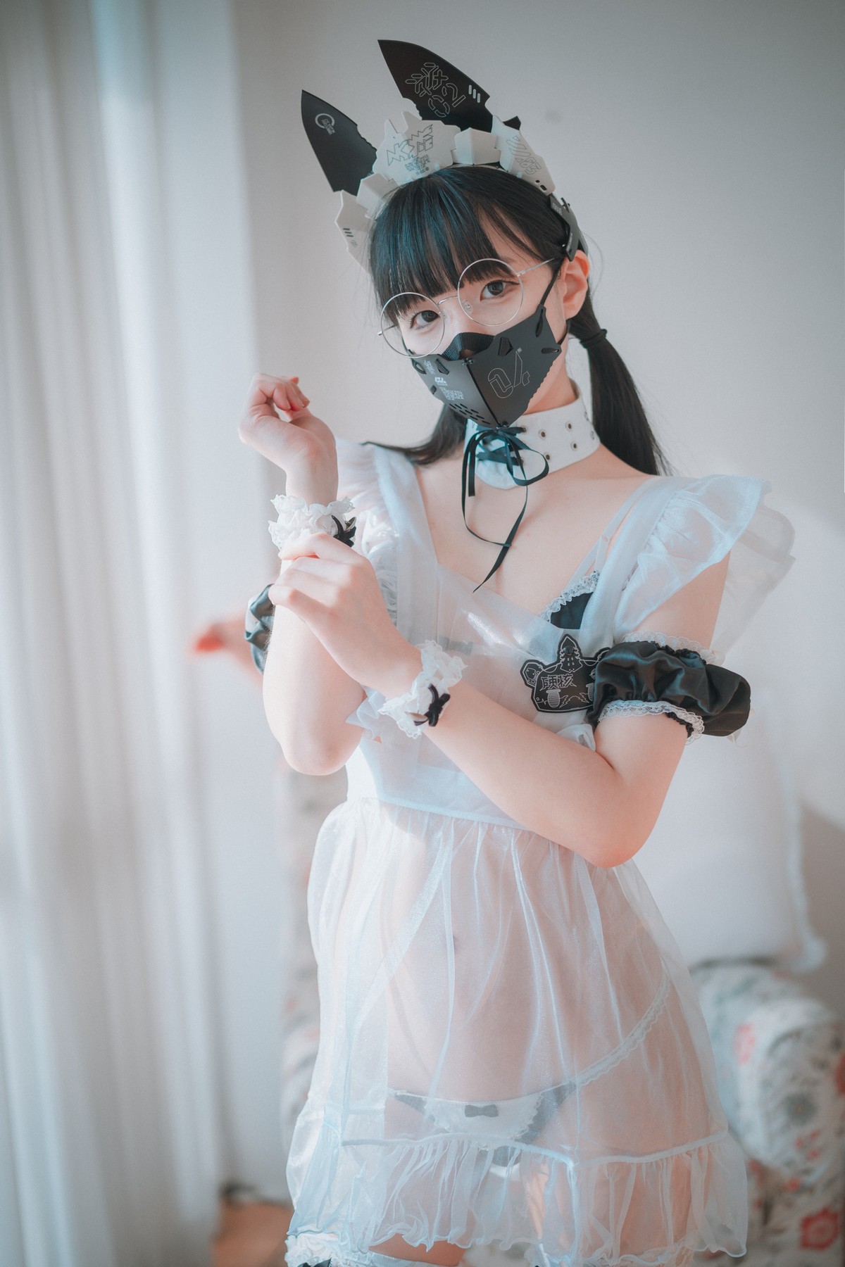 xgyw.top_[DJAWA]No.019_模特Jenny_Maid Mansion主题薄透上衣配白丝袜撩人诱惑写真113P