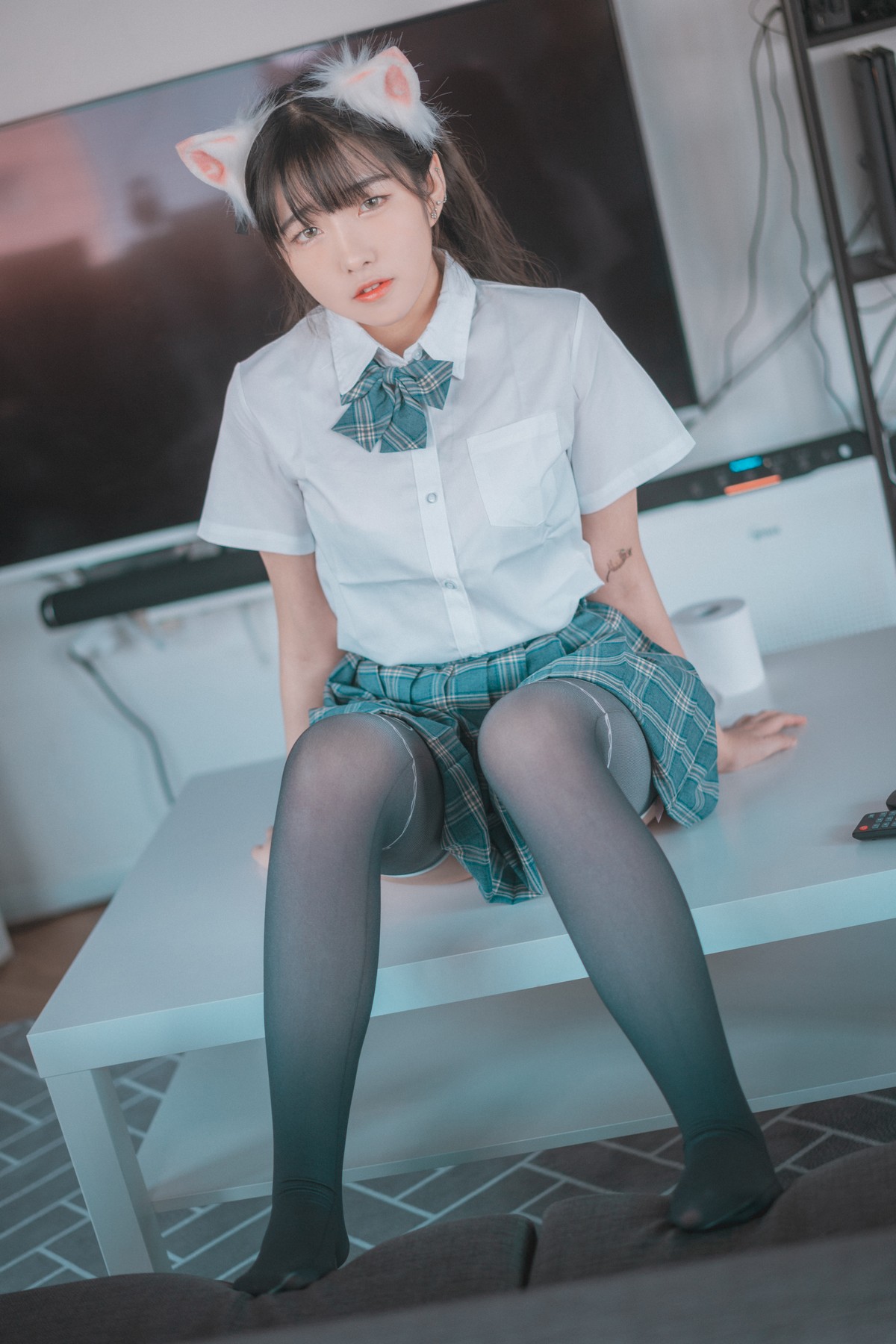 xgyw.top_[DJAWA]No.020_模特Sonson_Plug Me In主题私房性感内衣配黑丝吊袜诱惑写真99P