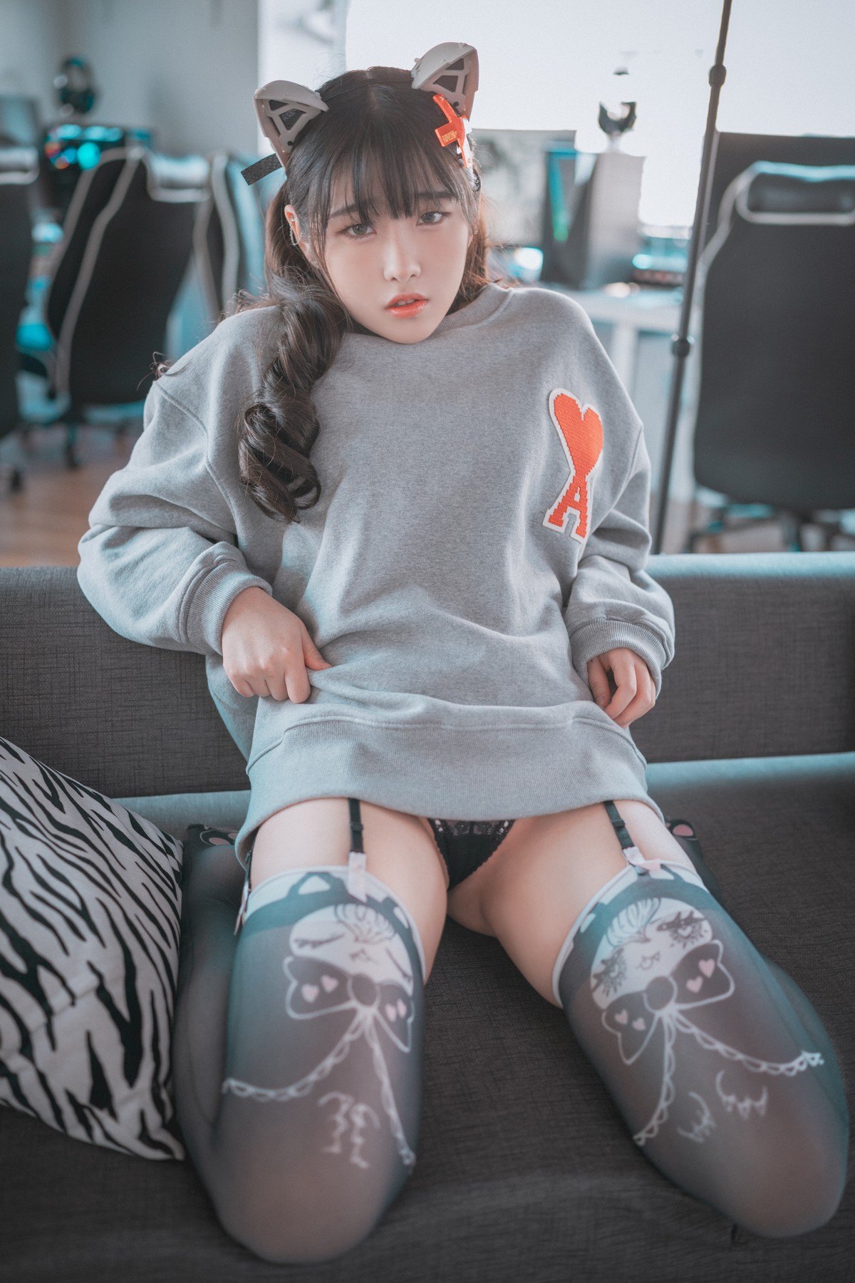 xgyw.top_[DJAWA]No.020_模特Sonson_Plug Me In主题私房性感内衣配黑丝吊袜诱惑写真99P