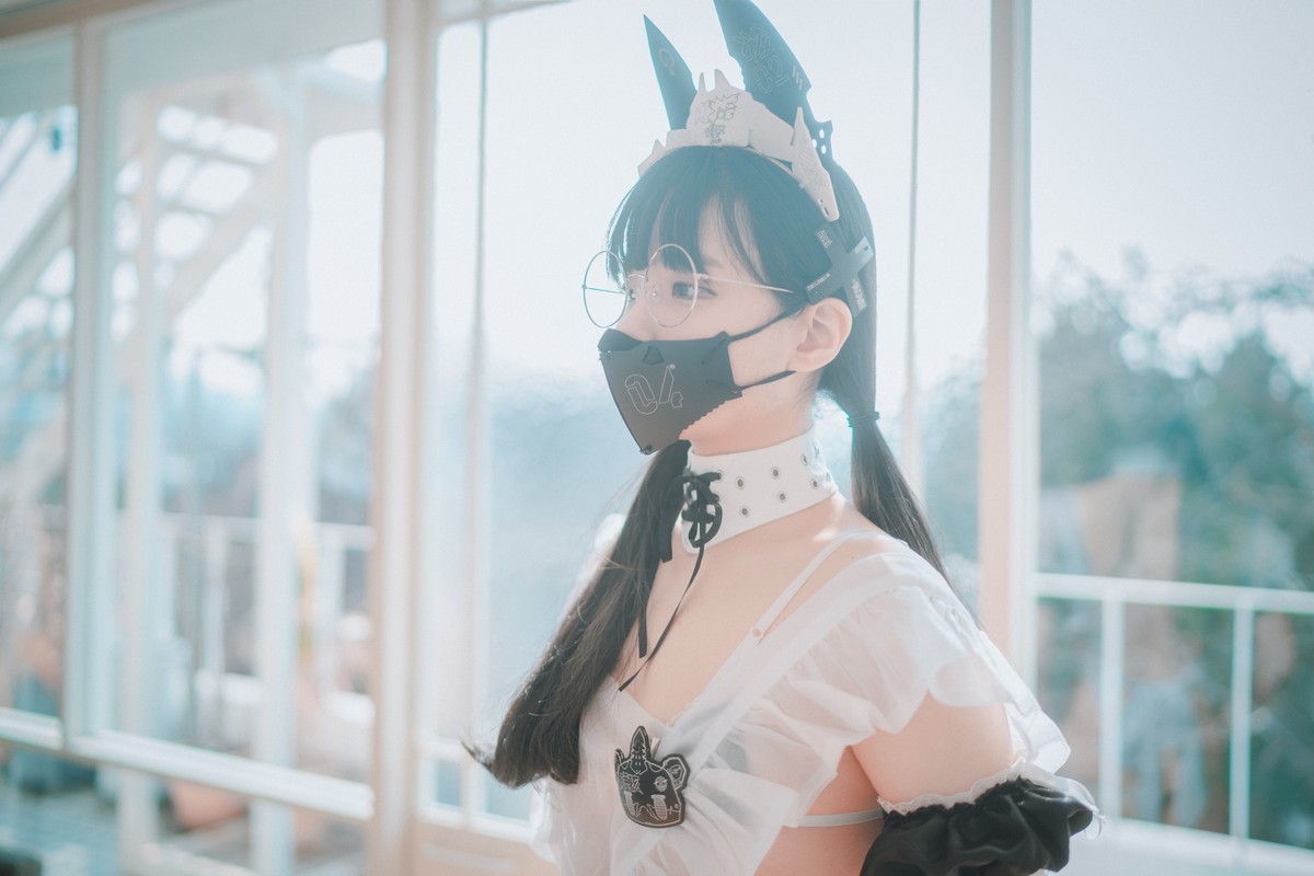 xgyw.top_[DJAWA]No.019_模特Jenny_Maid Mansion主题薄透上衣配白丝袜撩人诱惑写真113P