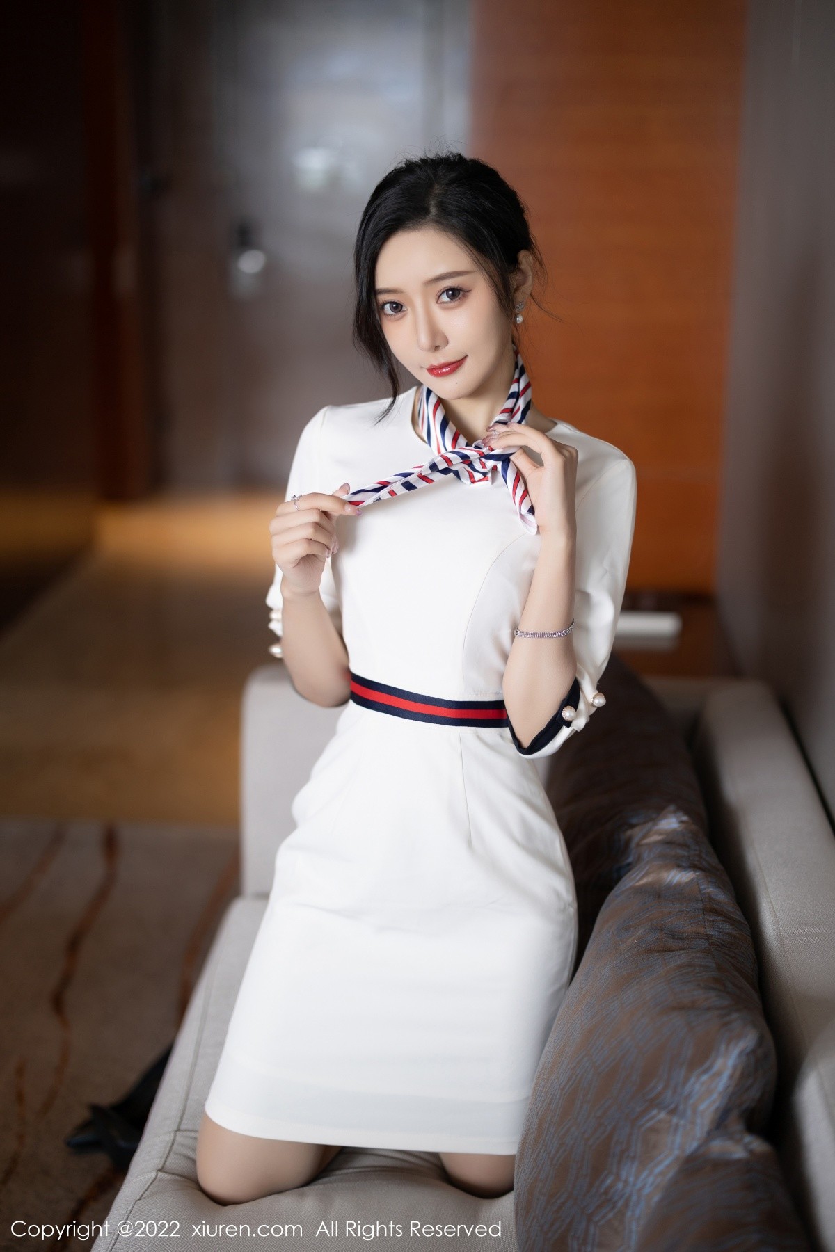 xgyw.top_XiuRen第4963期_女神王馨瑶yanni白色连衣短裙露红色内衣配原色丝袜诱惑写真71P