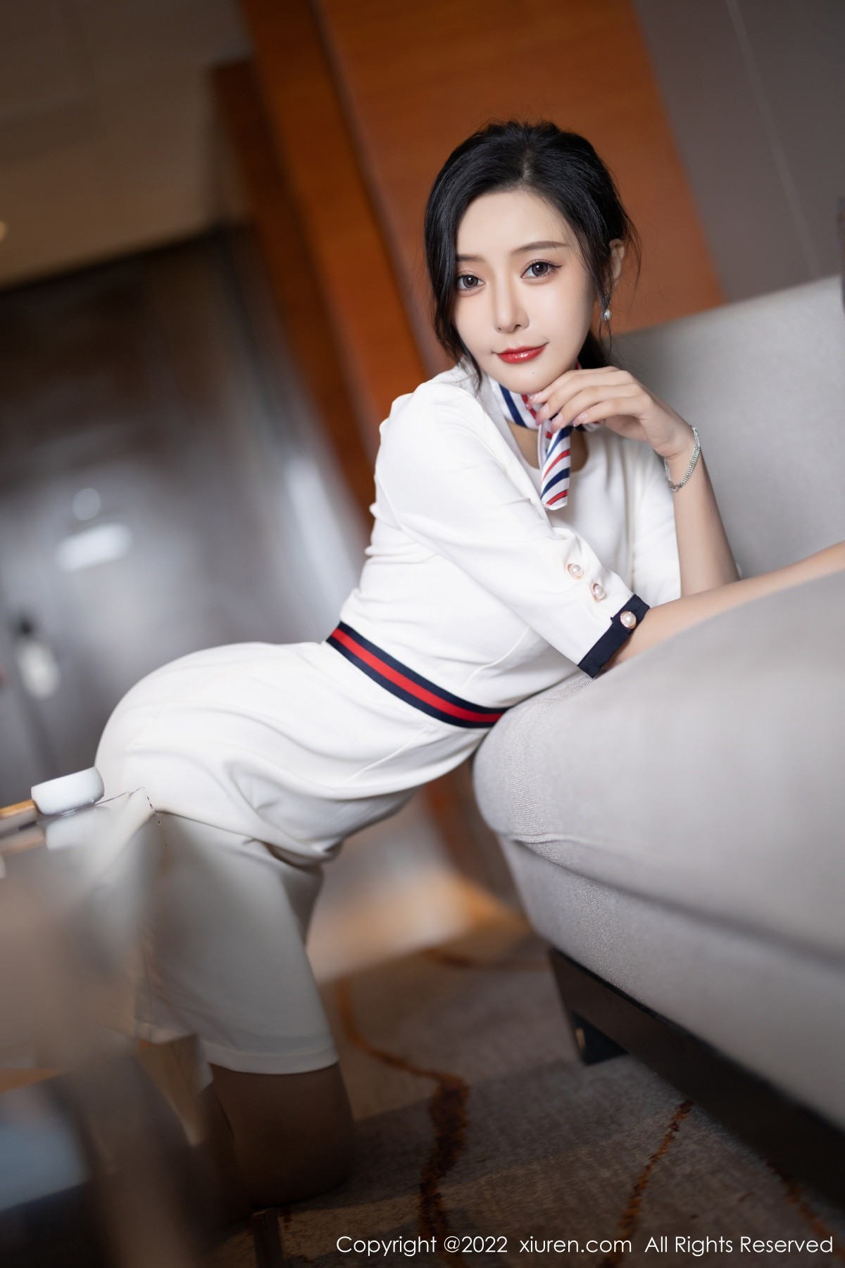xgyw.top_XiuRen第4963期_女神王馨瑶yanni白色连衣短裙露红色内衣配原色丝袜诱惑写真71P