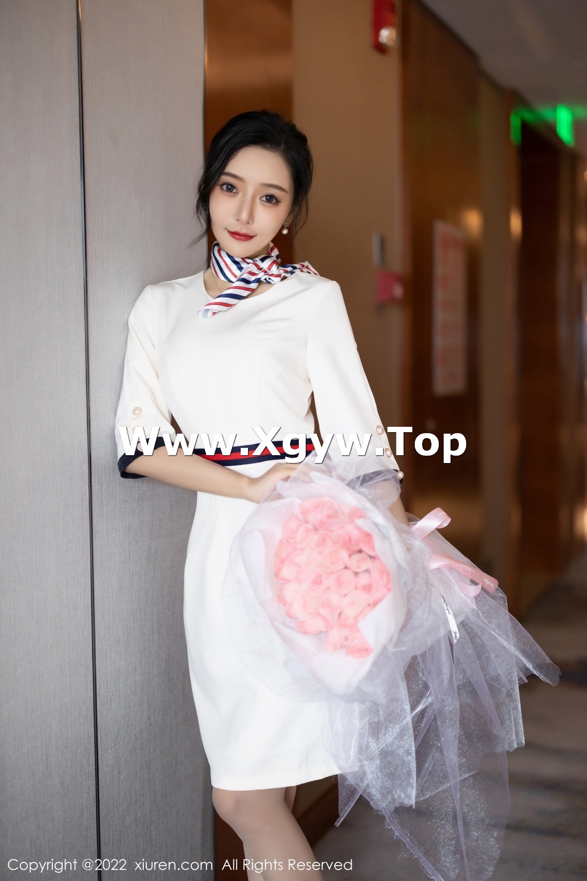 xgyw.top_XiuRen第4963期_女神王馨瑶yanni白色连衣短裙露红色内衣配原色丝袜诱惑写真71P