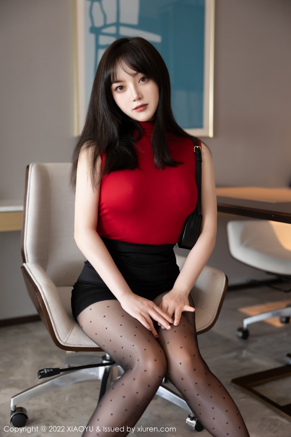 xgyw.top_[XiaoYu画语界]Vol.771_模特豆瓣酱性感红色收身衣配黑短裙露无内黑丝秀翘臀诱惑写真75P