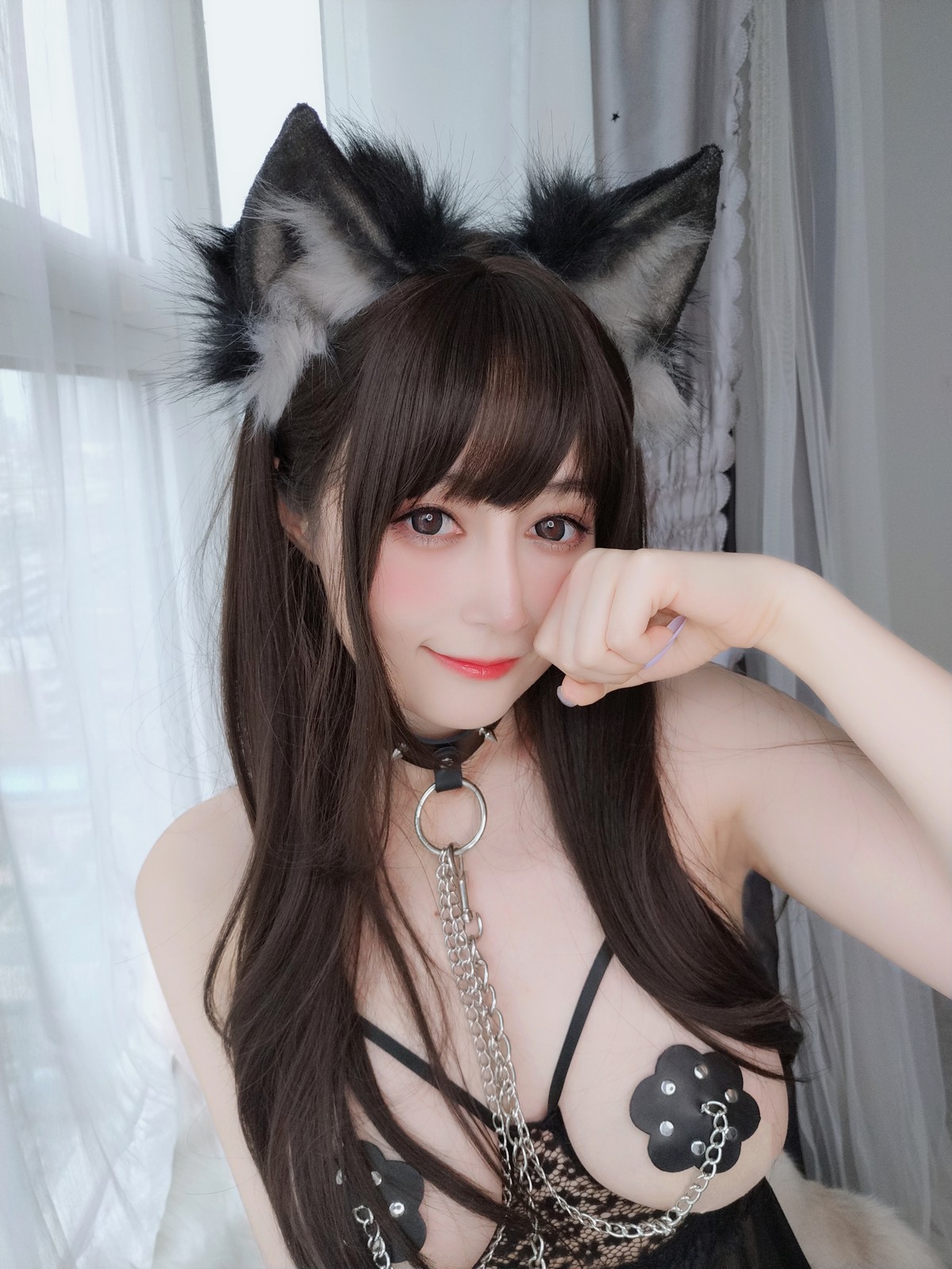 xgyw.top_Coser小姐姐白银可爱的狗主题私房性感黑色情趣薄纱露豪乳遮点极致诱惑写真71P