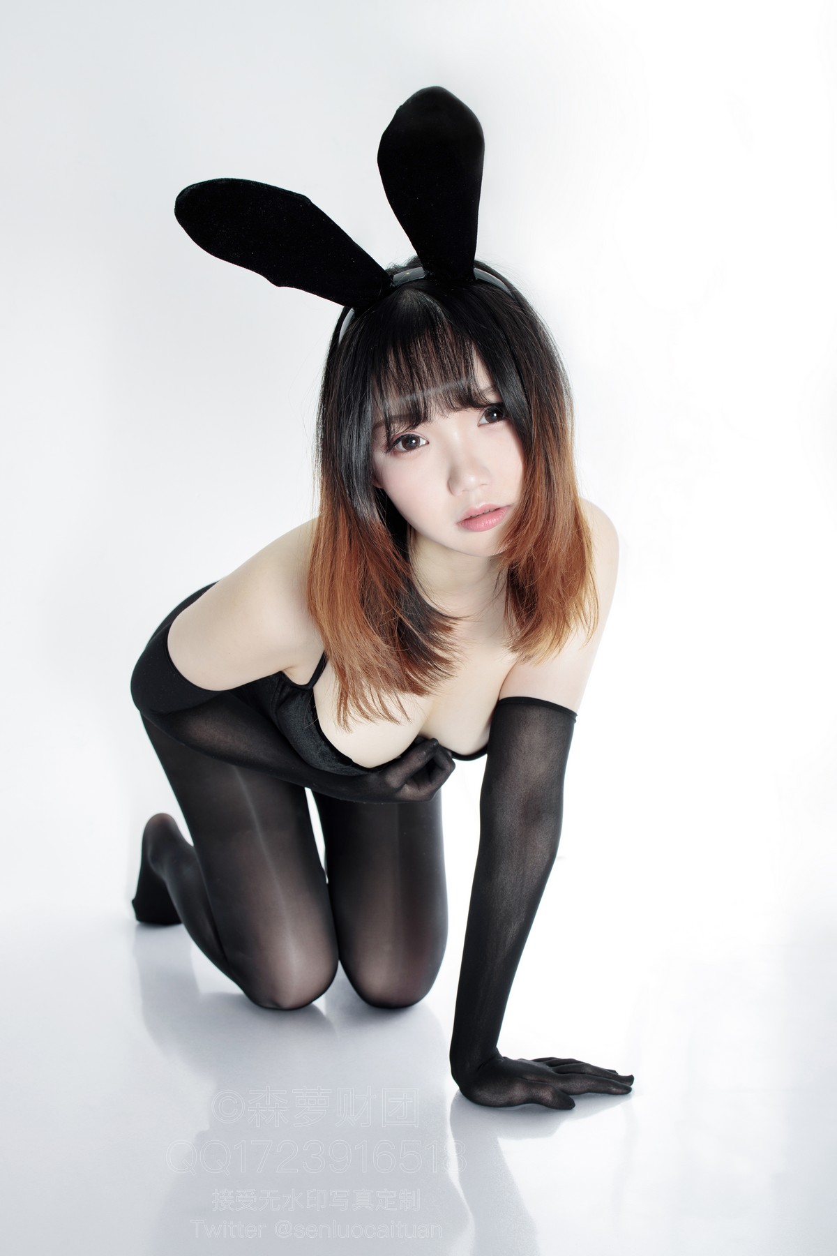 xgyw.top_动漫博主雪晴Astra兔女郎主题性感黑色吊带配闪亮黑丝裤袜秀翘臀美腿诱惑写真142P