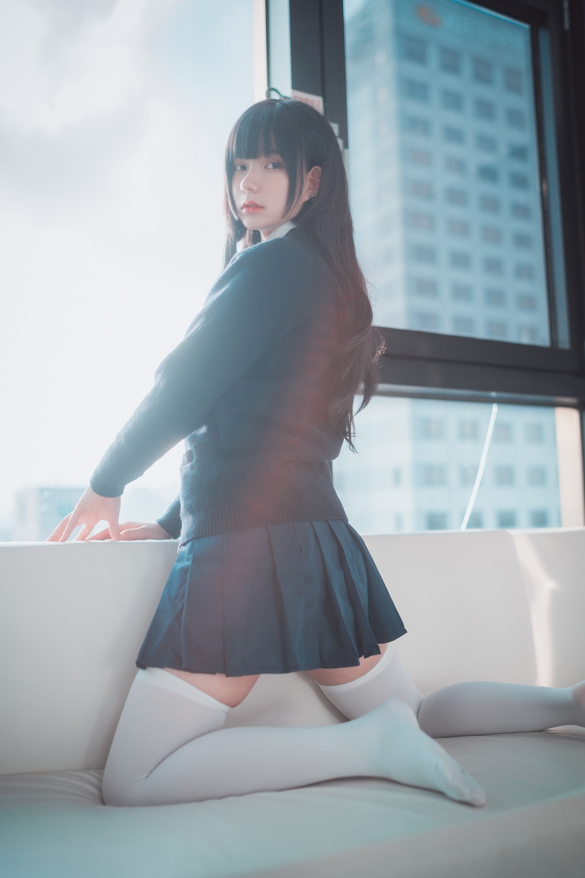 xgyw.top_[DJAWA]No.034_模特Hizzy_Self Satisfaction主题白色内裤配白丝袜秀翘臀诱惑写真88P