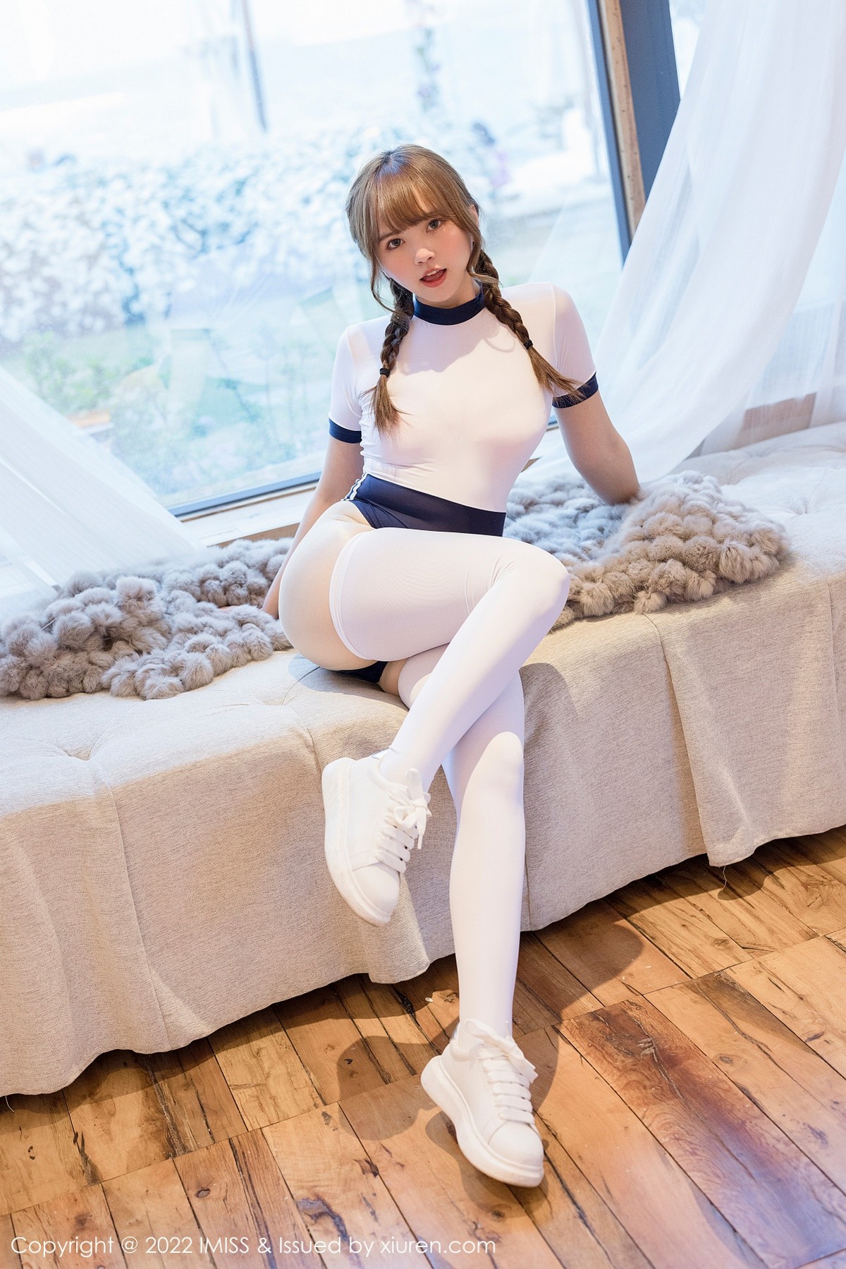 xgyw.top_[IMISS爱蜜社]Vol.681_模特张思允Nice云南心愿旅拍轻透连体衣配白丝袜迷人诱惑写真66P