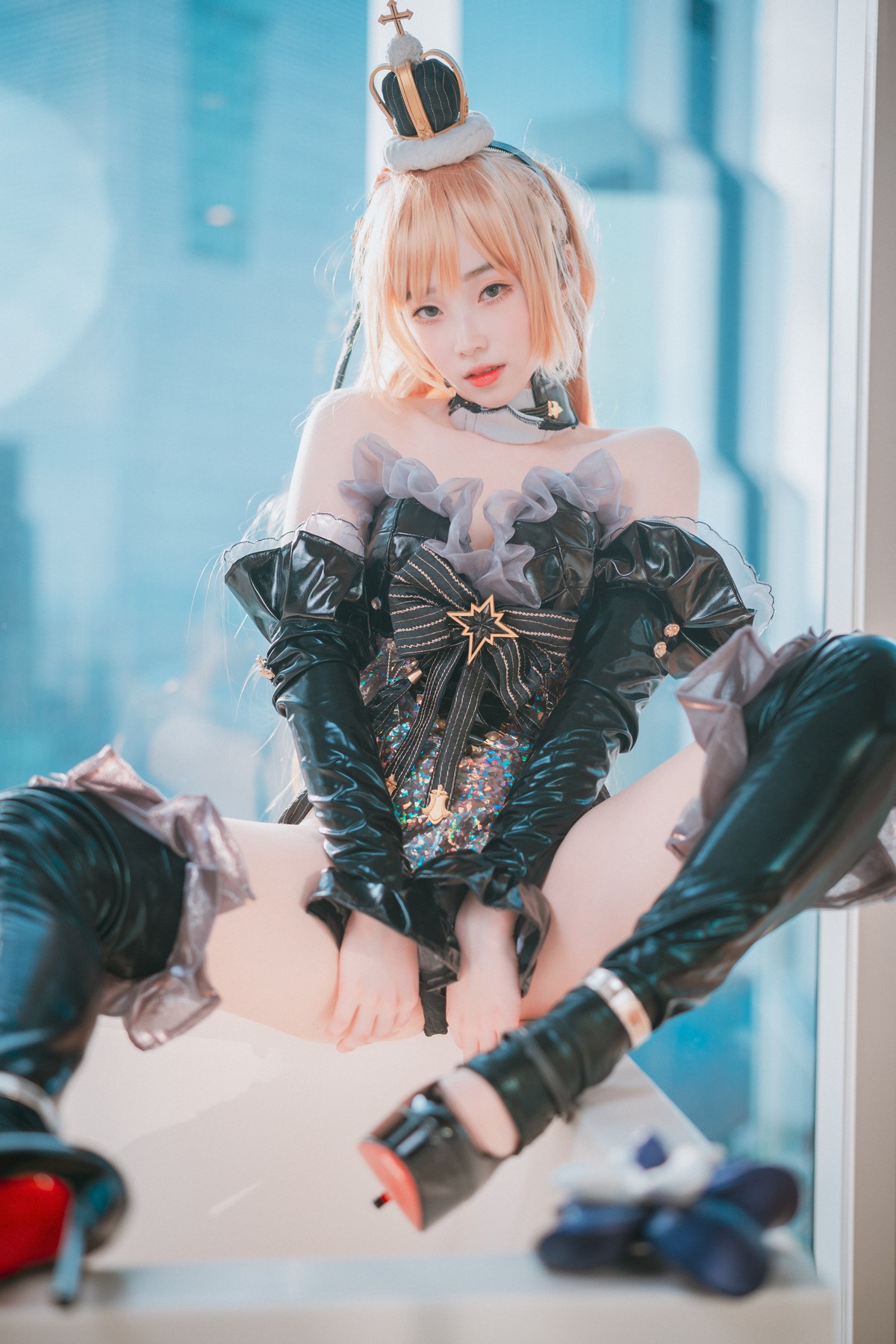 xgyw.top_[DJAWA]No.032_模特BamBi_Queen of Passion主题低胸服饰配丁字裤惹火诱惑写真90P