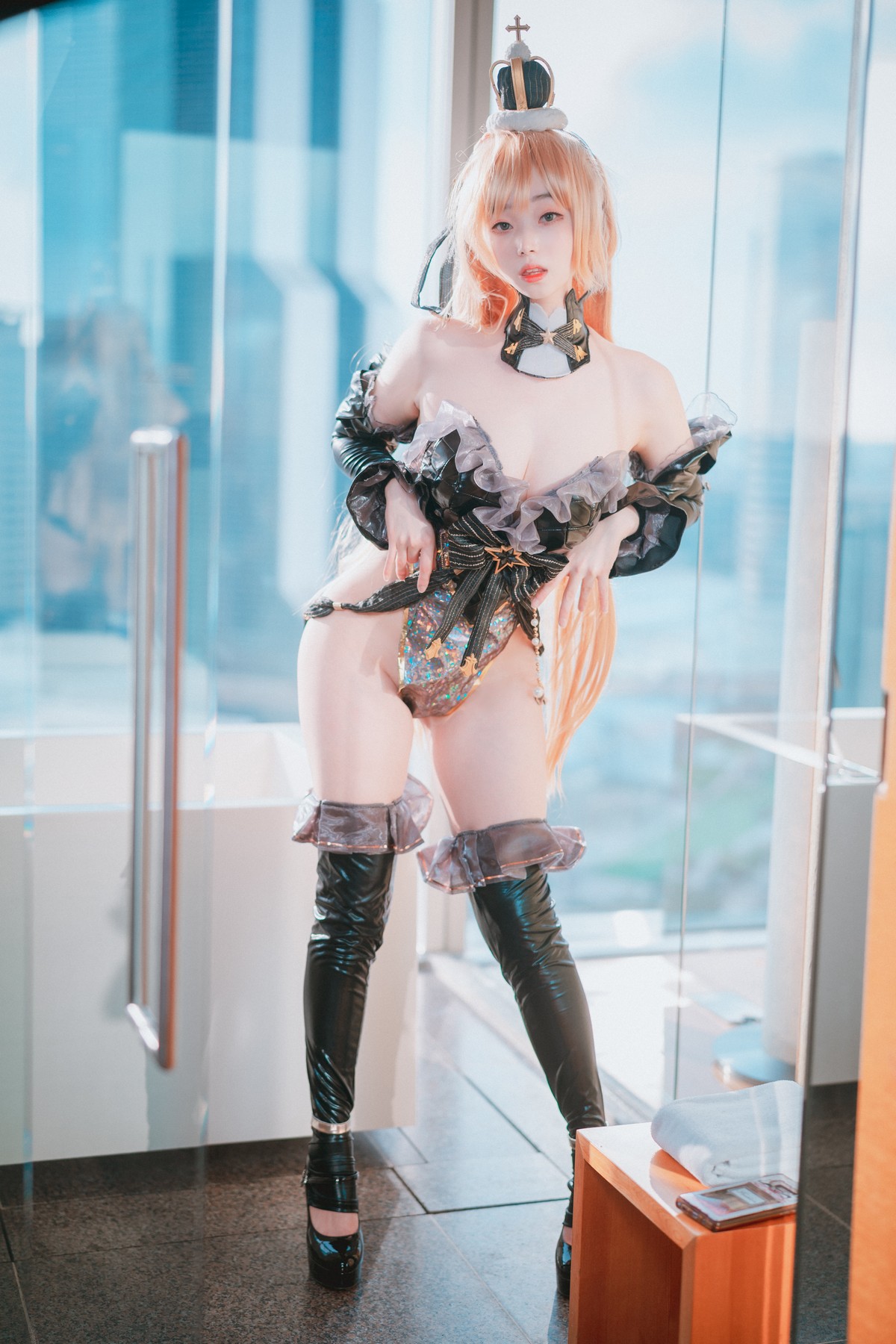 xgyw.top_[DJAWA]No.032_模特BamBi_Queen of Passion主题低胸服饰配丁字裤惹火诱惑写真90P