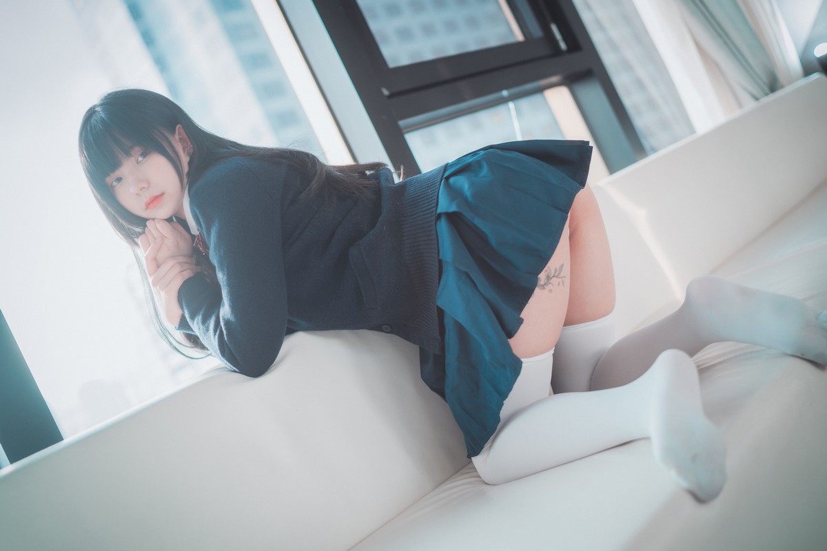 xgyw.top_[DJAWA]No.034_模特Hizzy_Self Satisfaction主题白色内裤配白丝袜秀翘臀诱惑写真88P