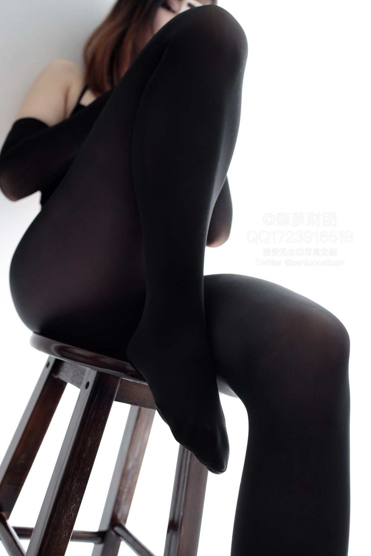 xgyw.top_动漫博主雪晴Astra兔女郎主题性感黑色吊带配闪亮黑丝裤袜秀翘臀美腿诱惑写真142P